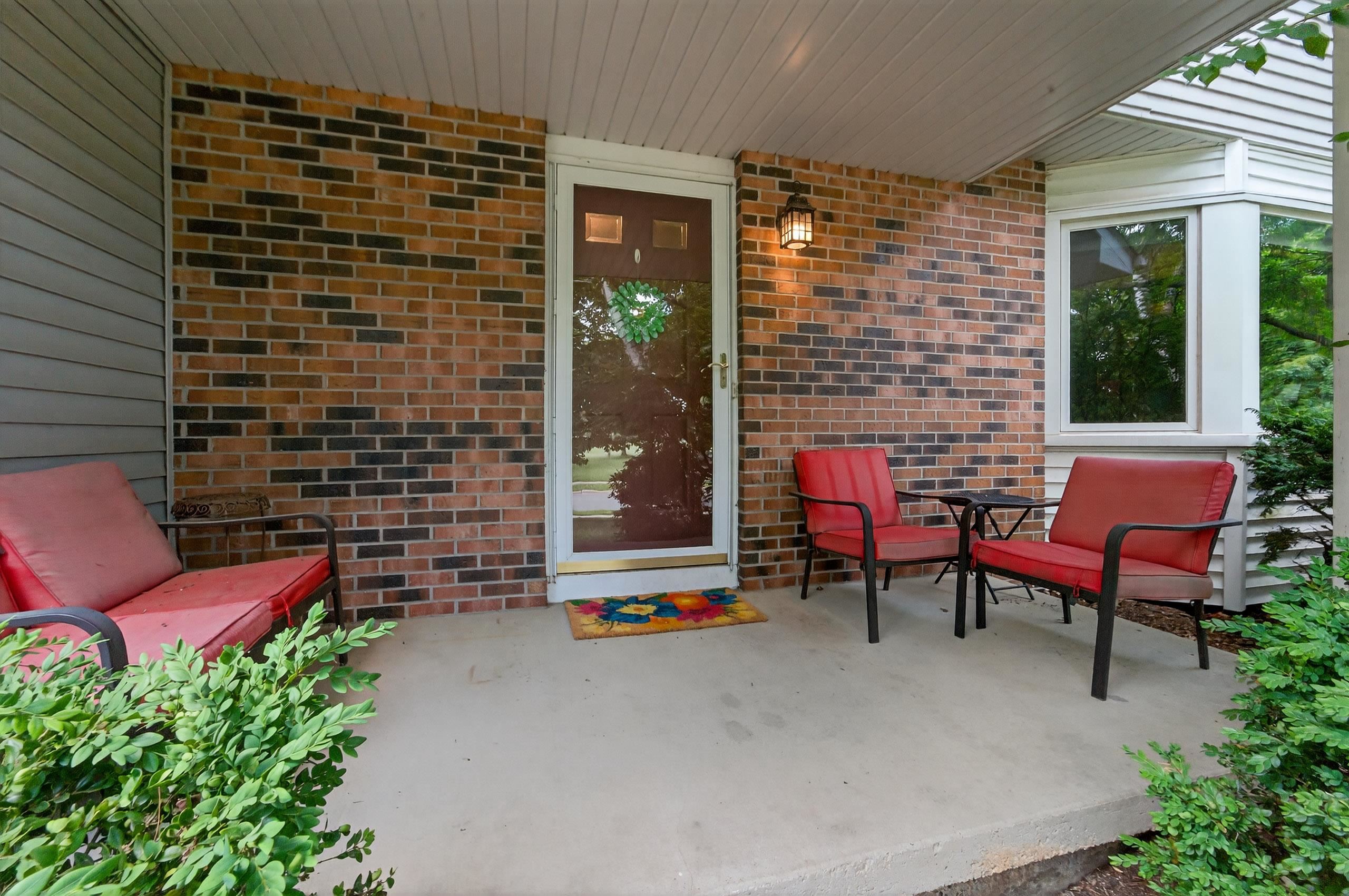 1122 N Westfield Road