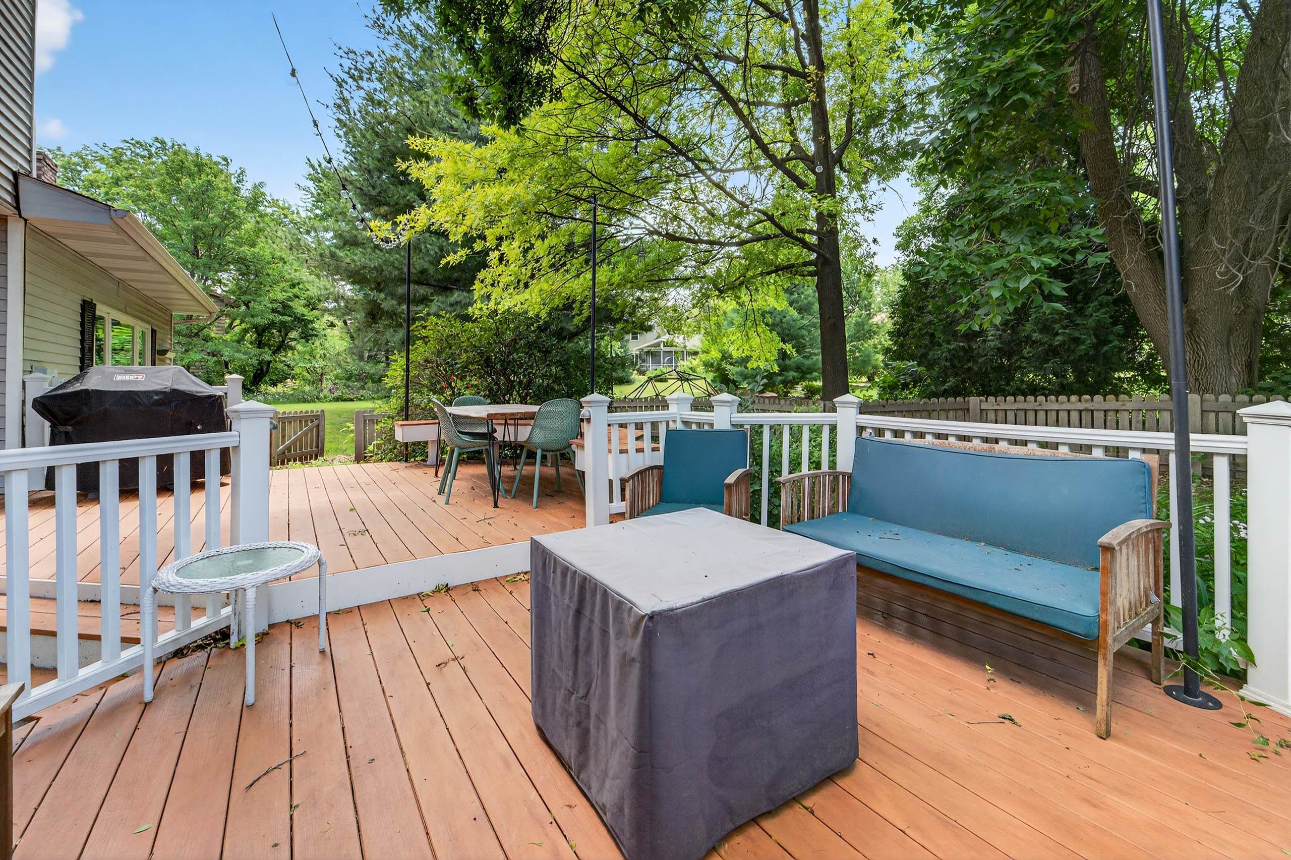 1122 N Westfield Road