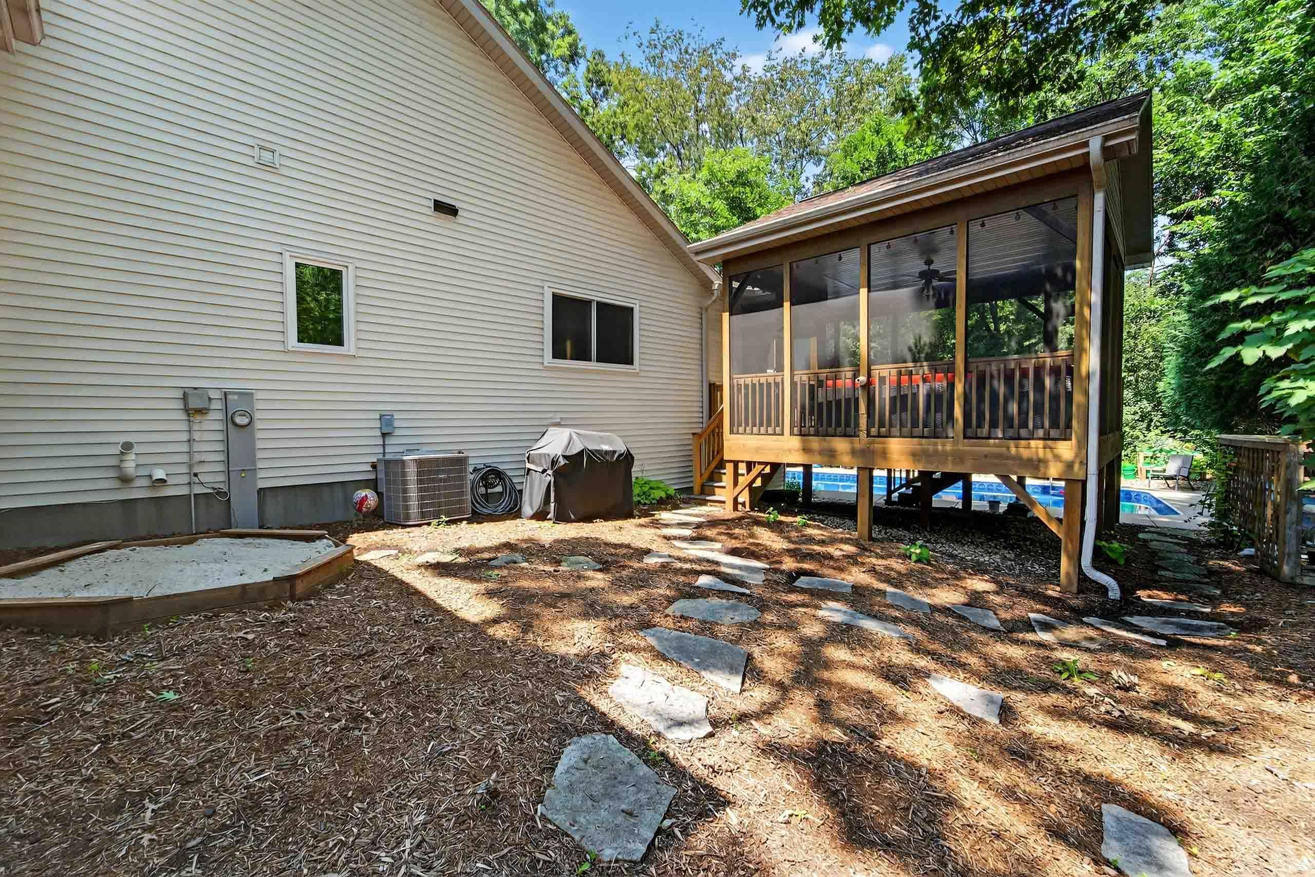 909 Timber Ridge Drive