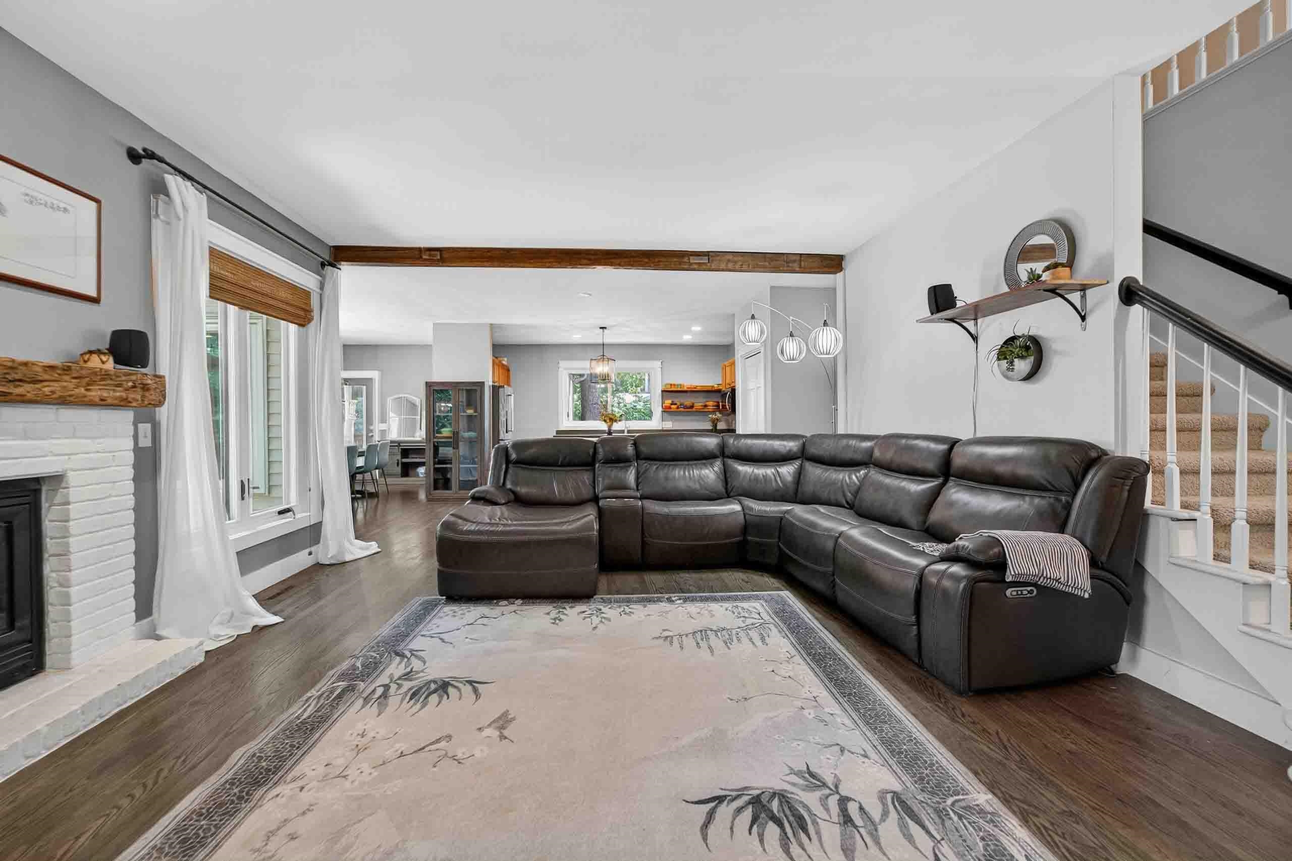 909 Timber Ridge Drive