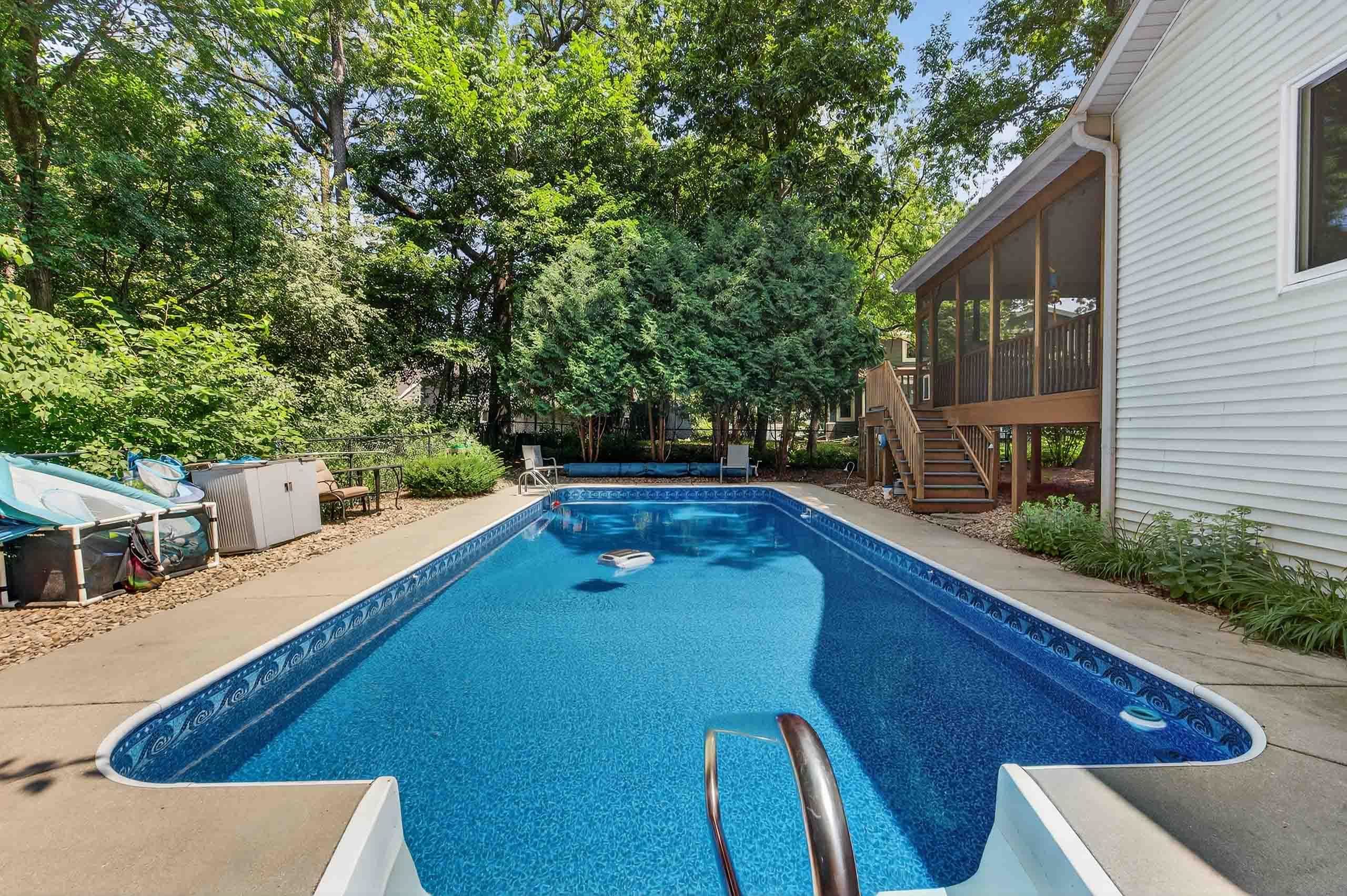 909 Timber Ridge Drive