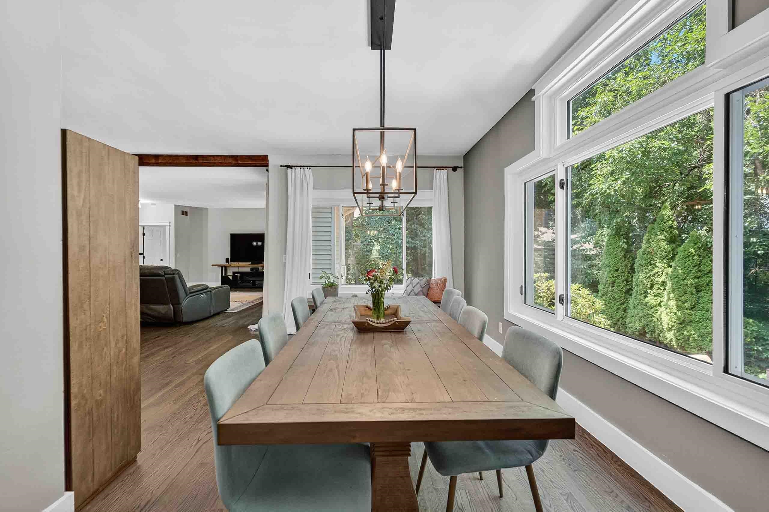 909 Timber Ridge Drive