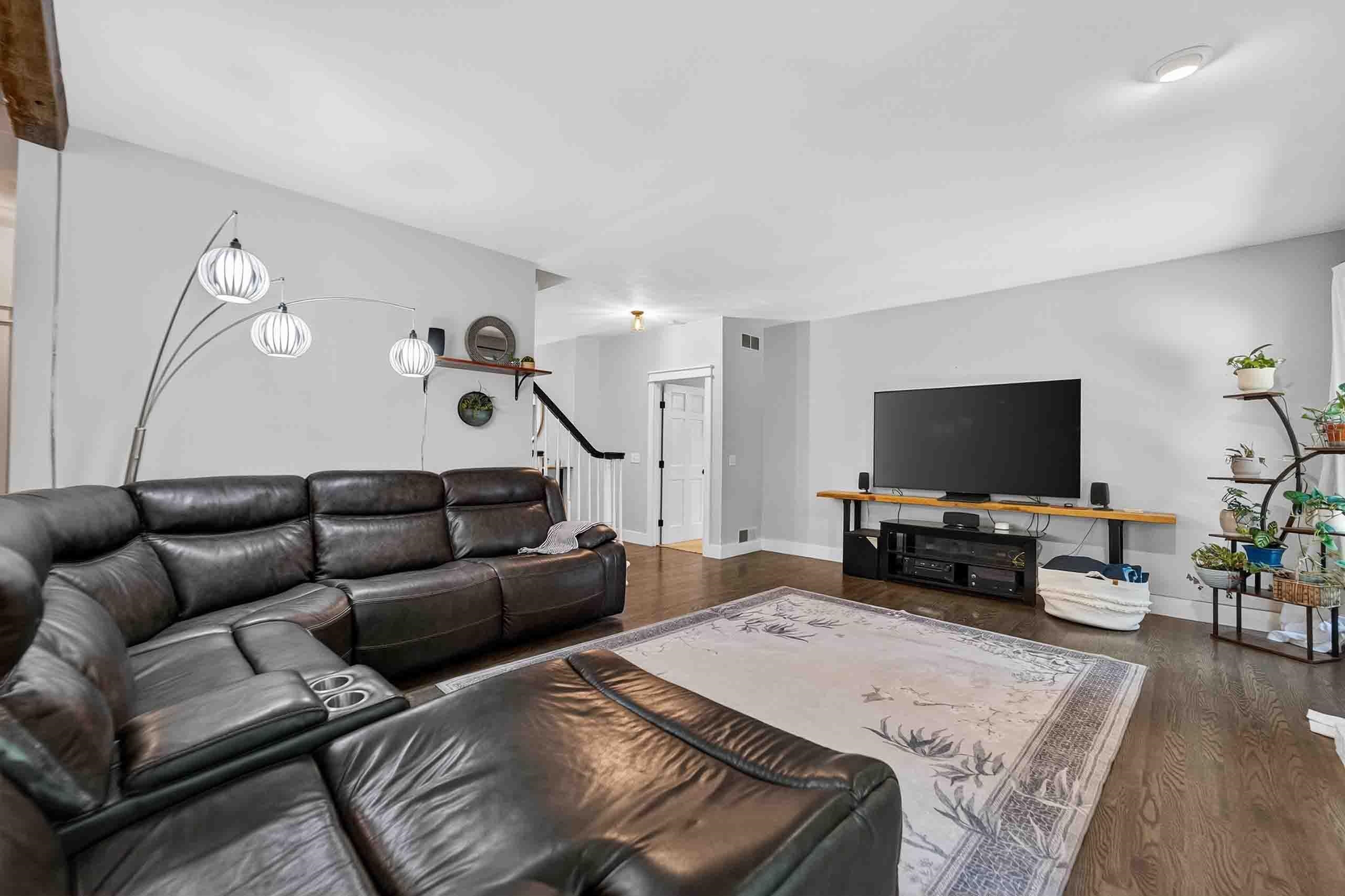 909 Timber Ridge Drive