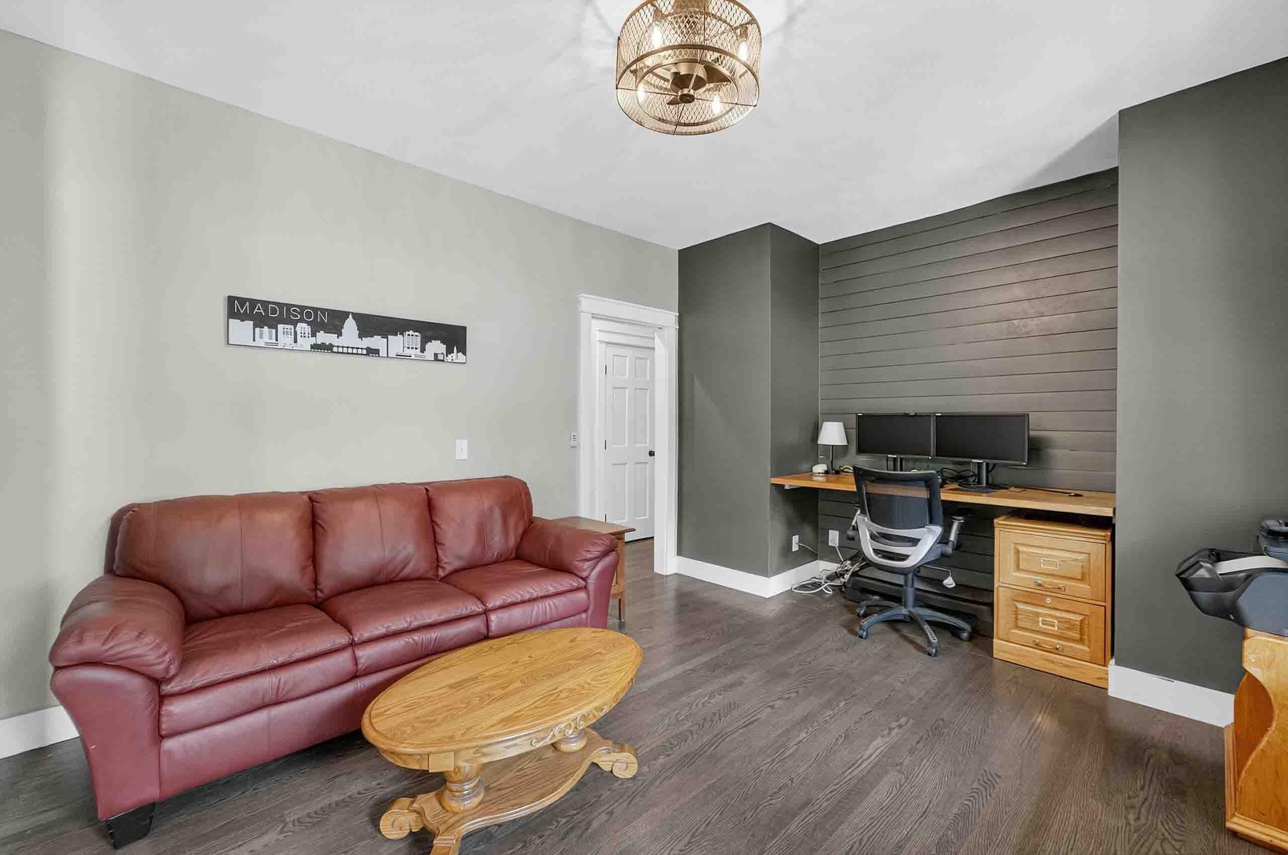 909 Timber Ridge Drive