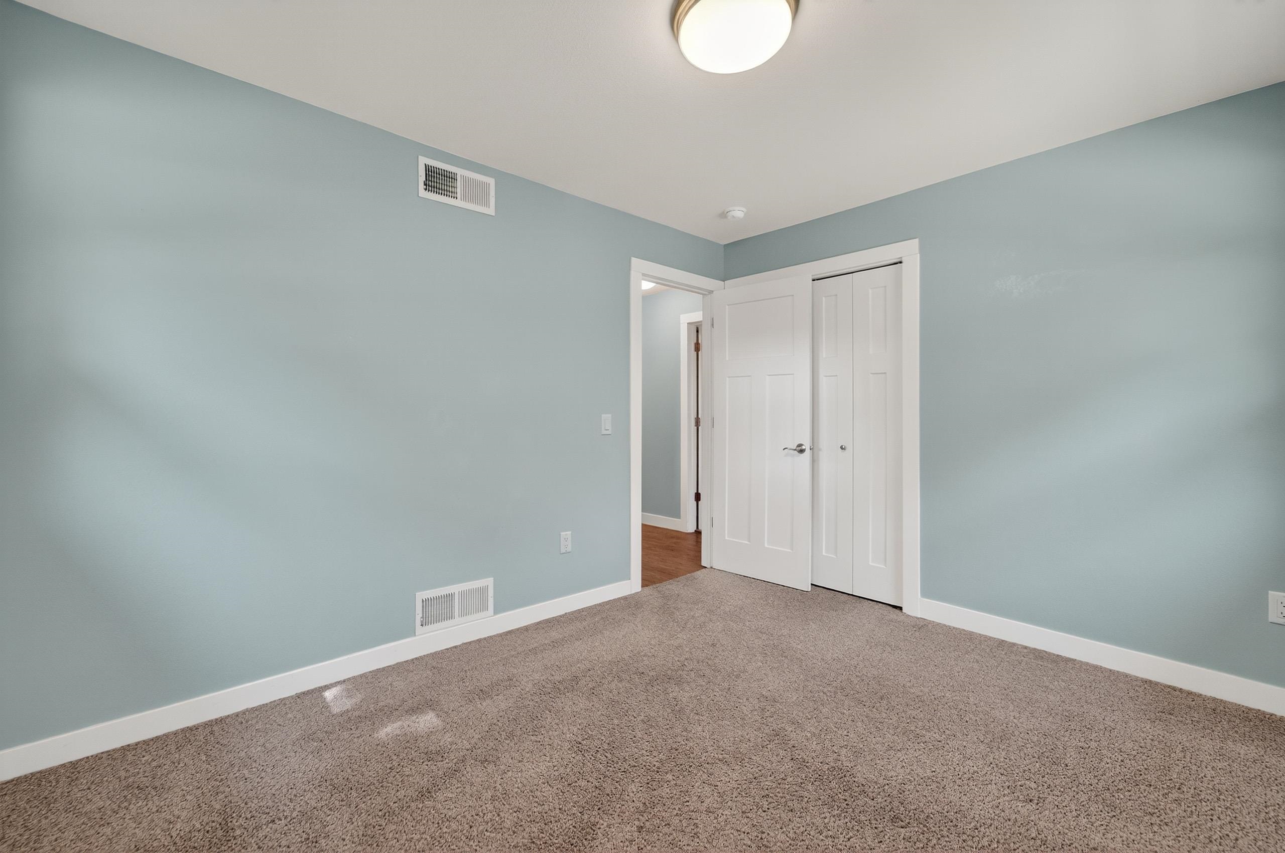 221 Buckingham Lane