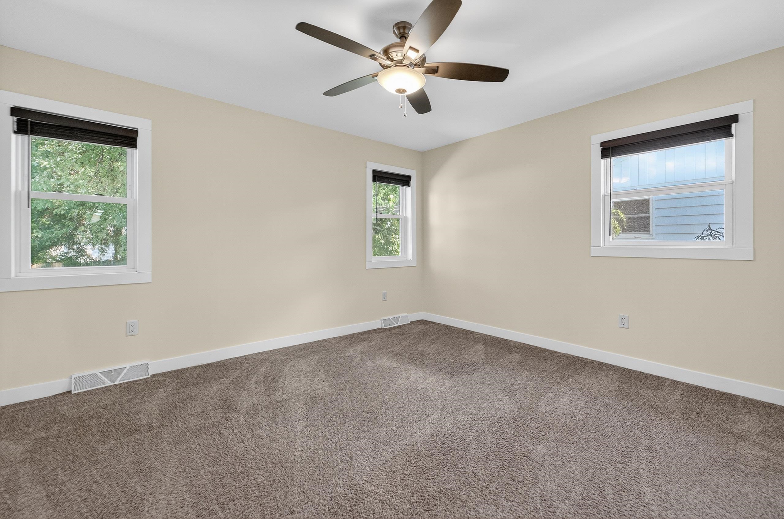 221 Buckingham Lane