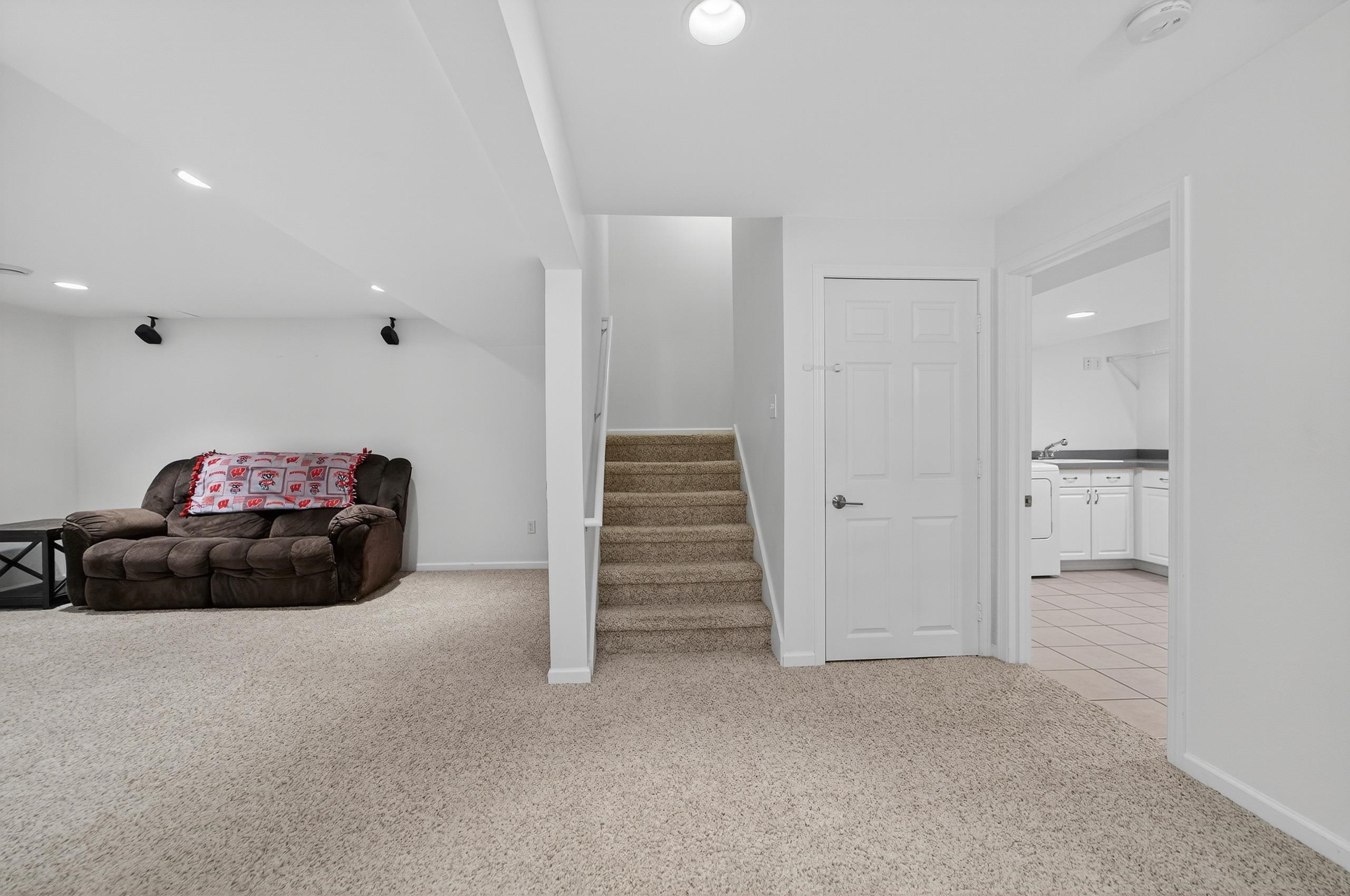 7231 Arctic Fox Drive