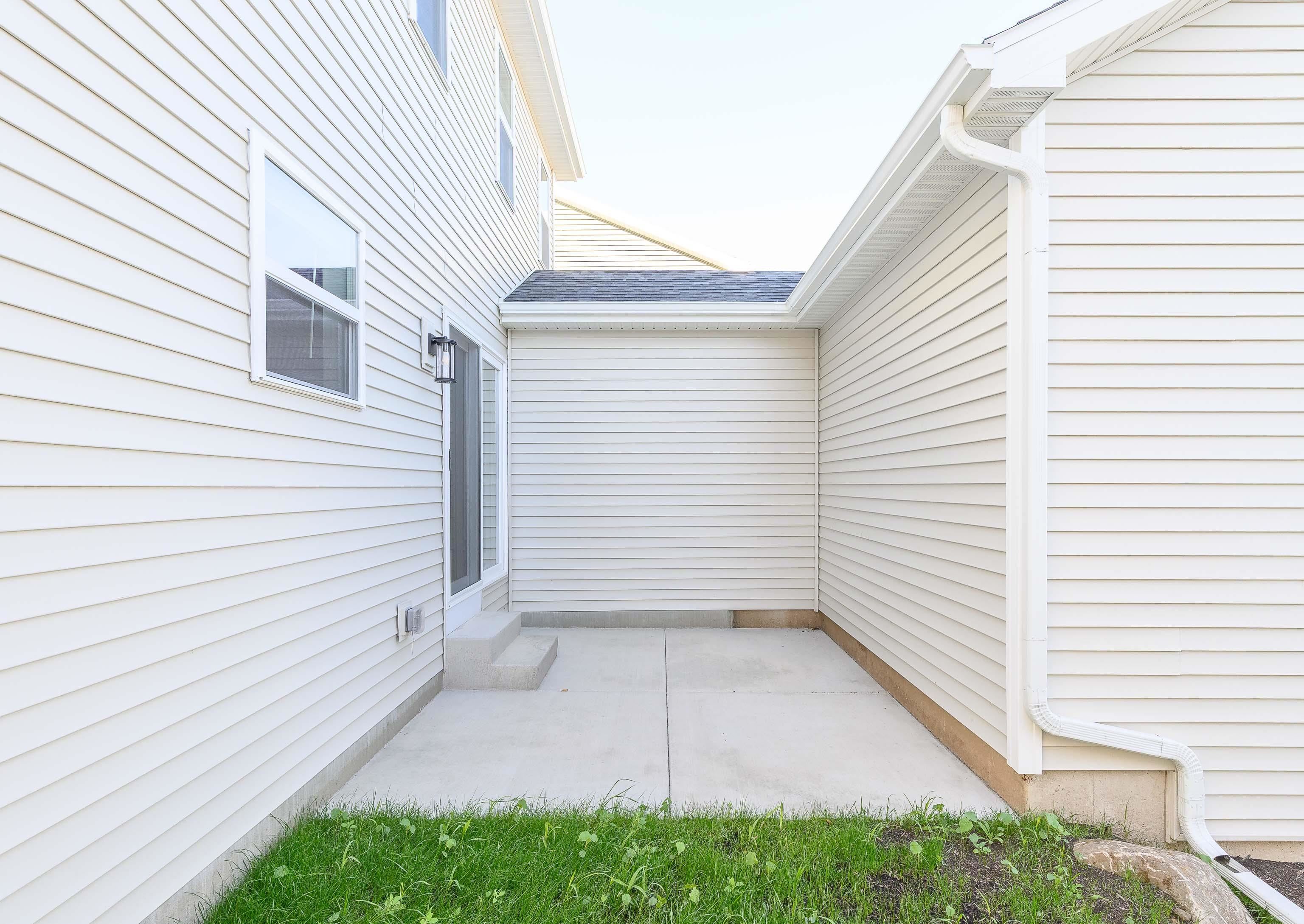 1090 Tundra Avenue