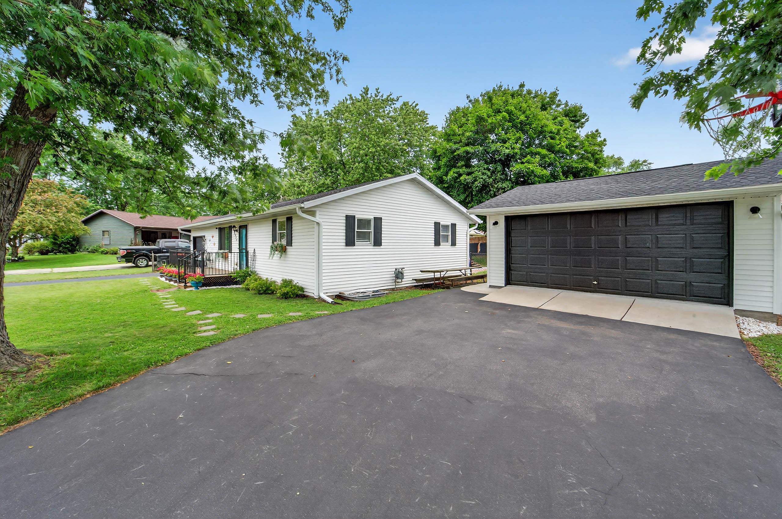 470 Lincoln Court