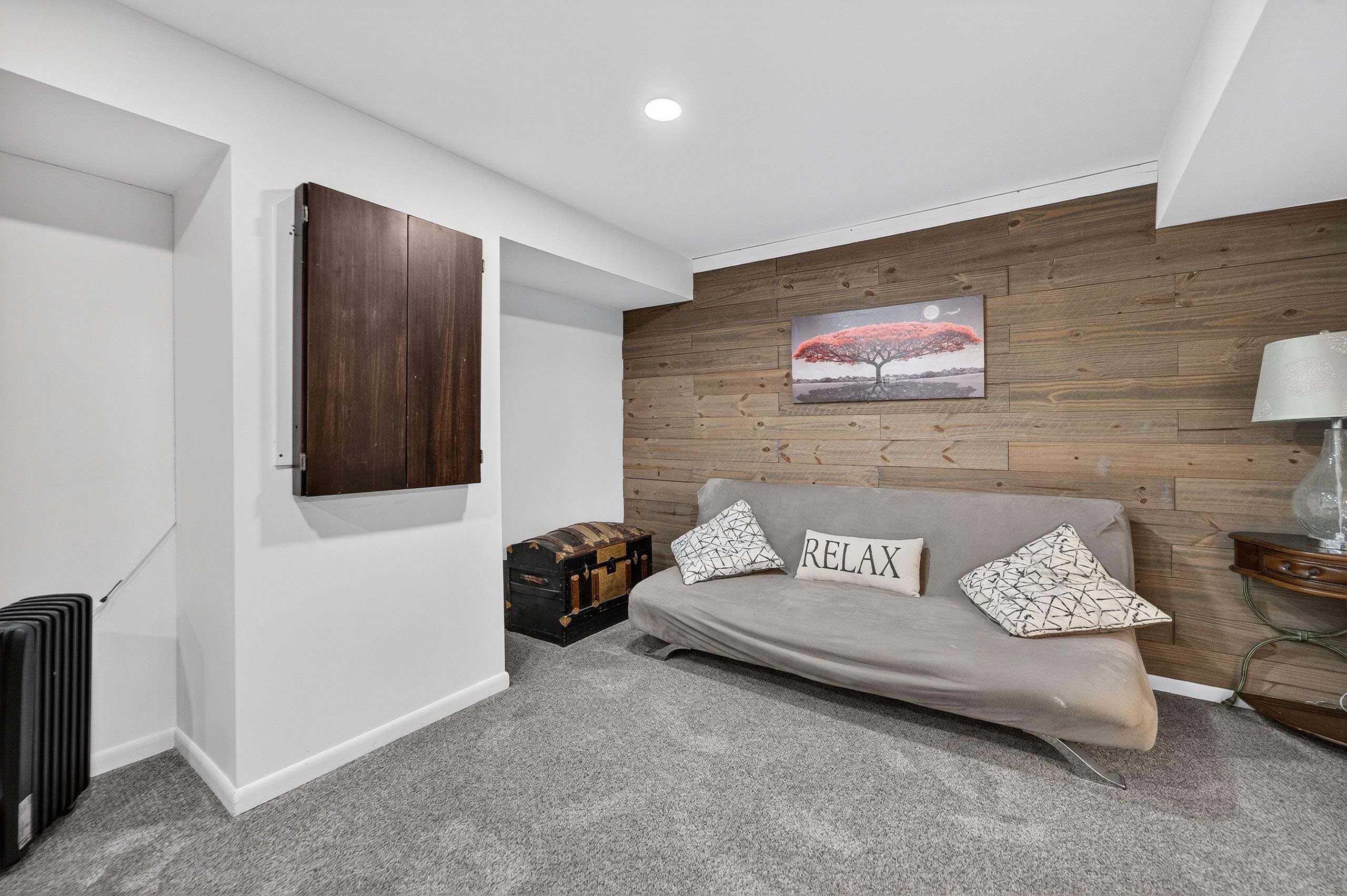 470 Lincoln Court
