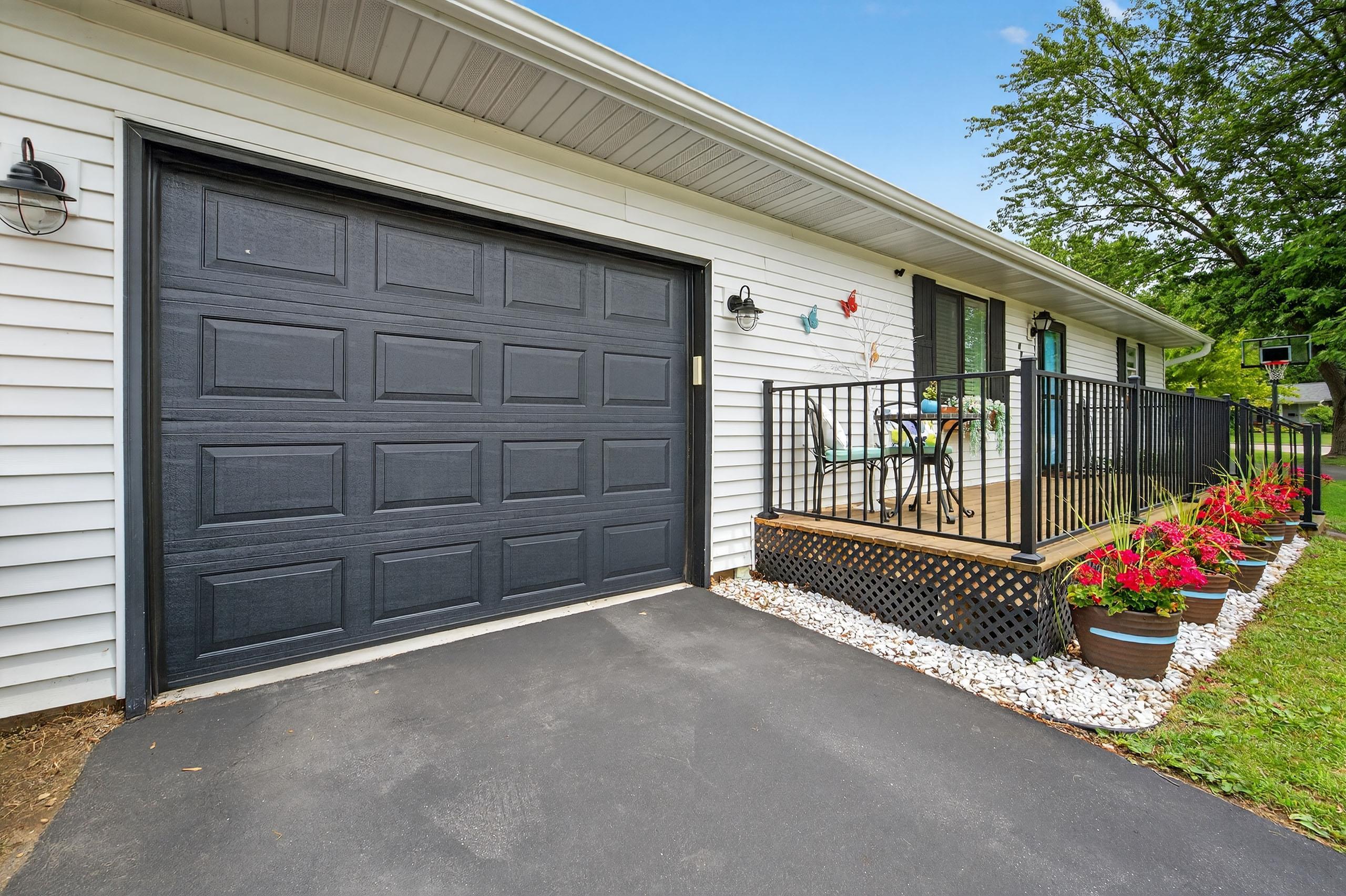 470 Lincoln Court