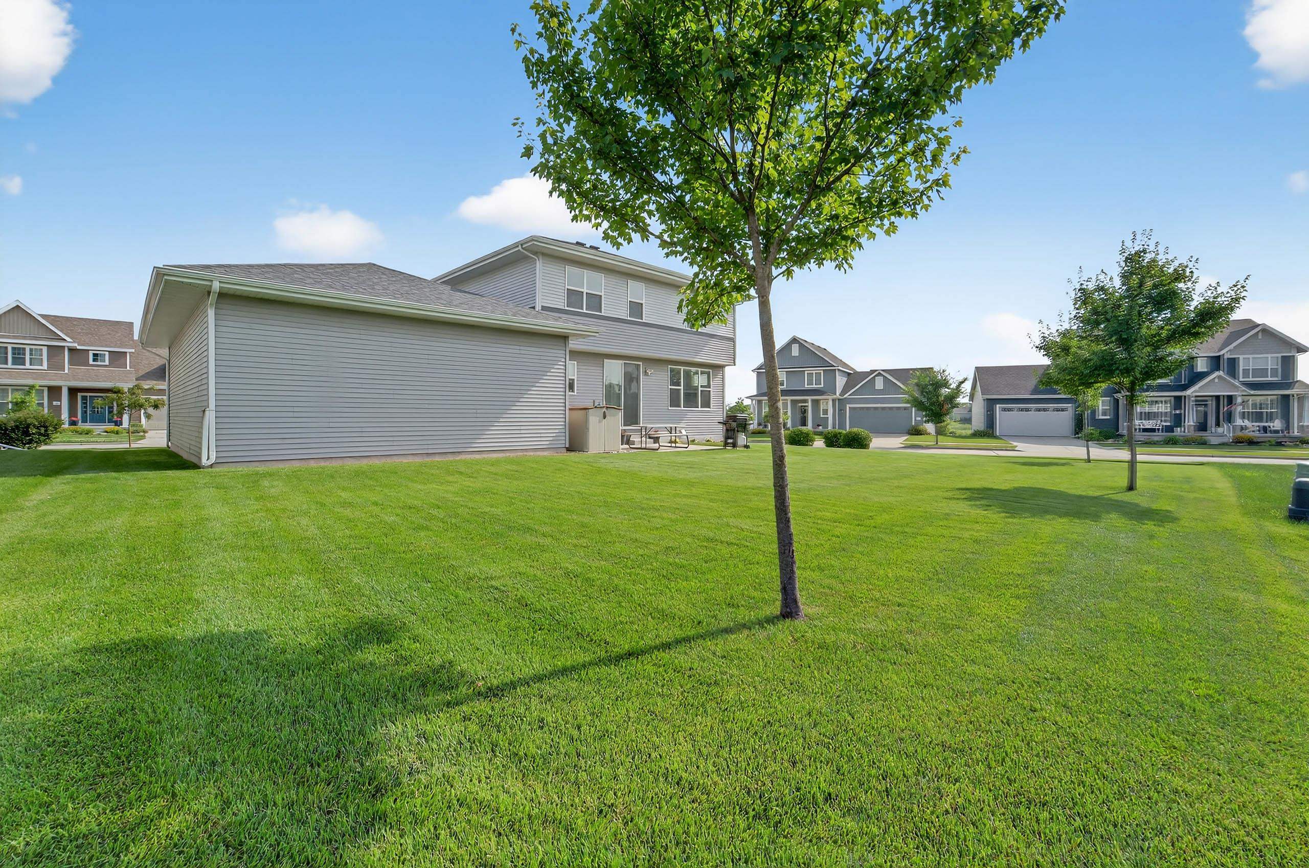 2319 Leopold Way
