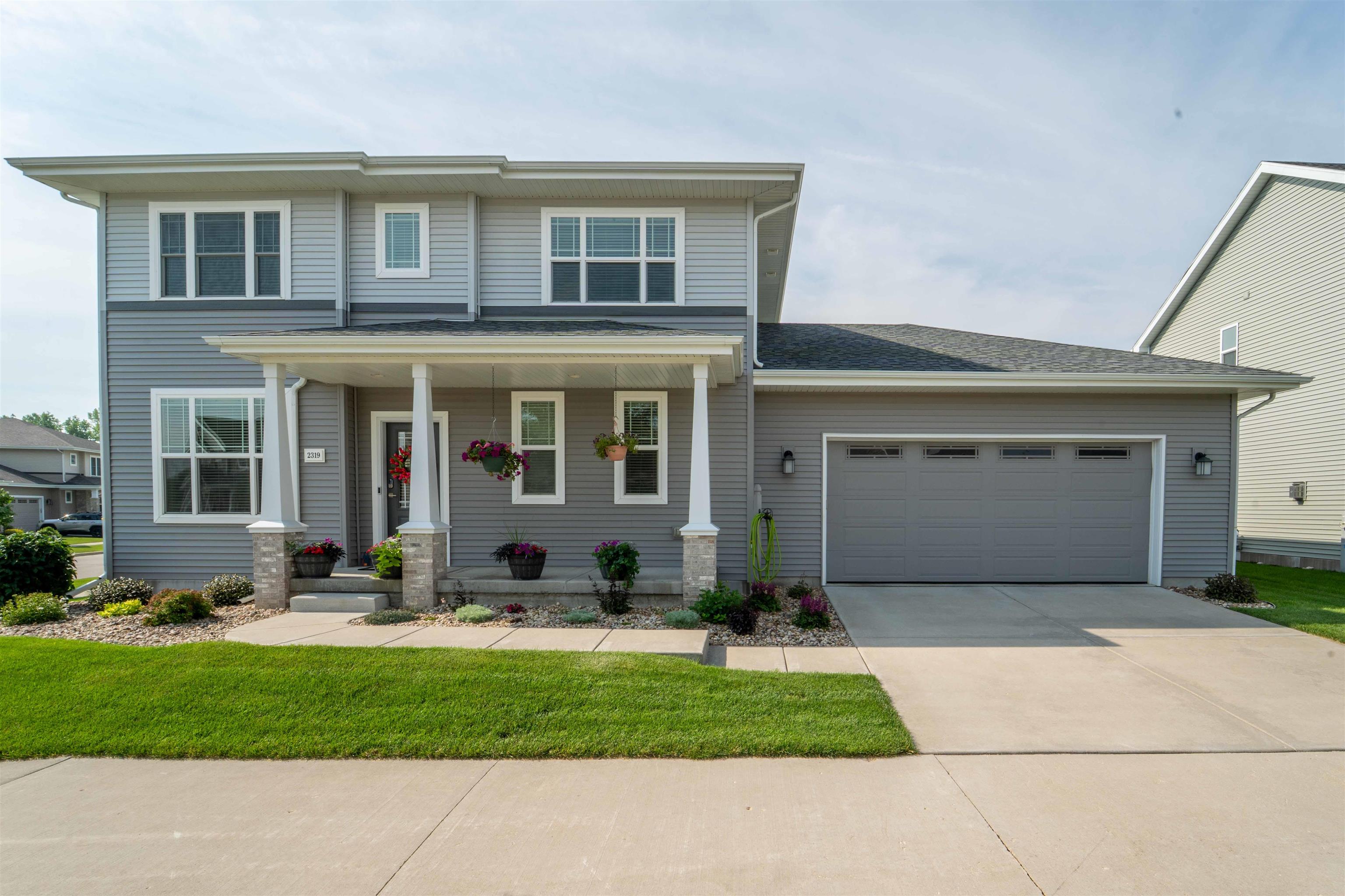 2319 Leopold Way