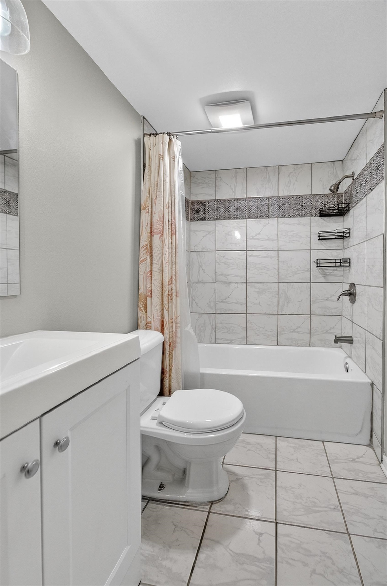 7106 Fortune Drive 25