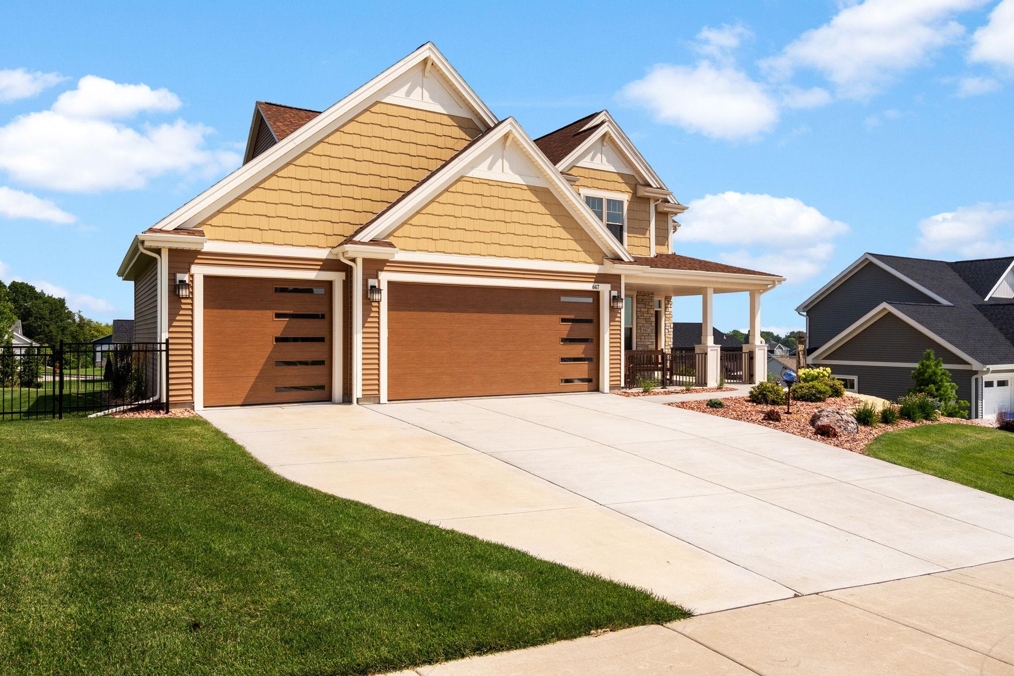 667 Ridge View Lane
