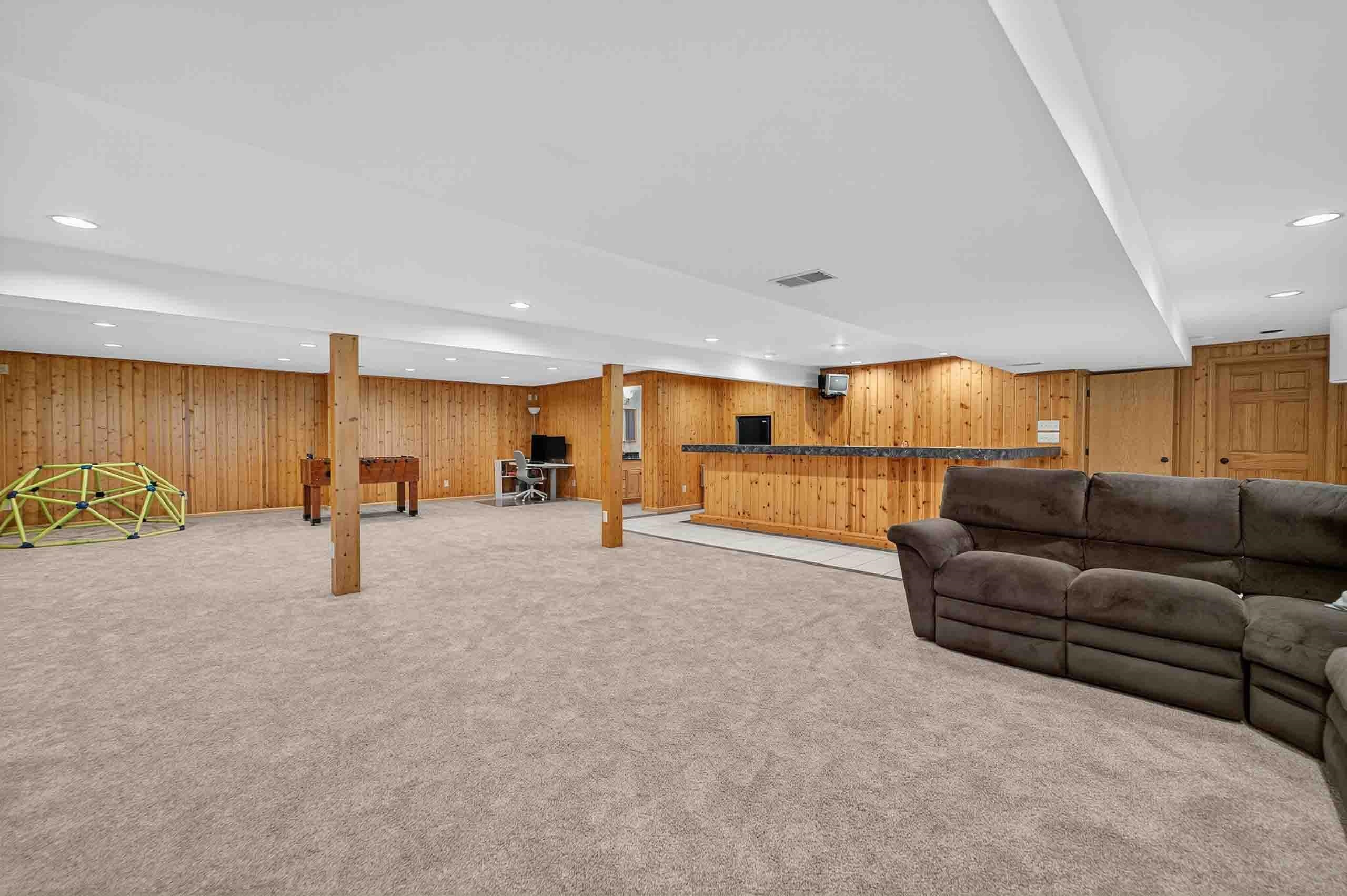 1120 Gils Way