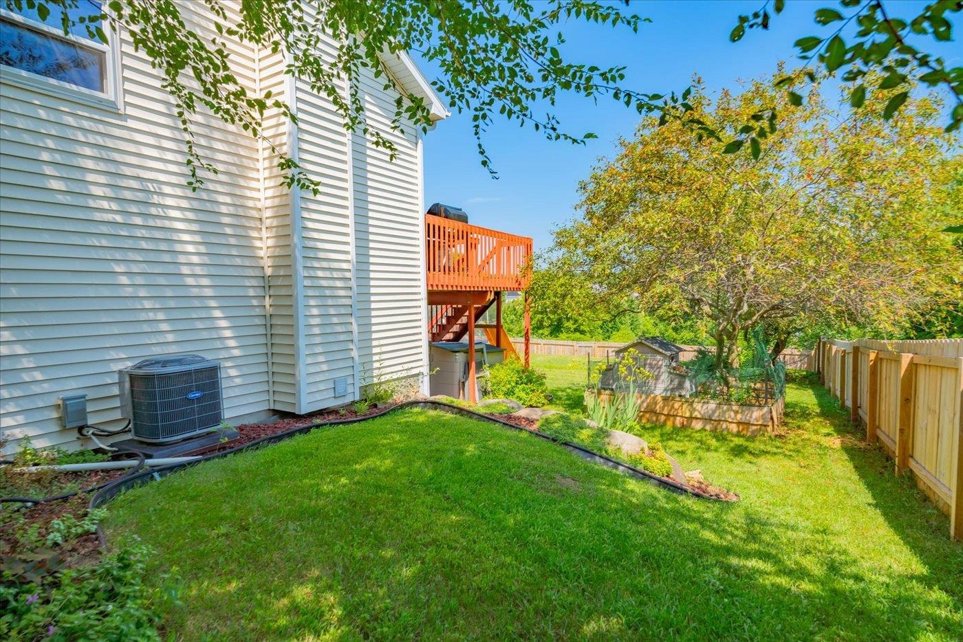 933 Vista Ridge Drive