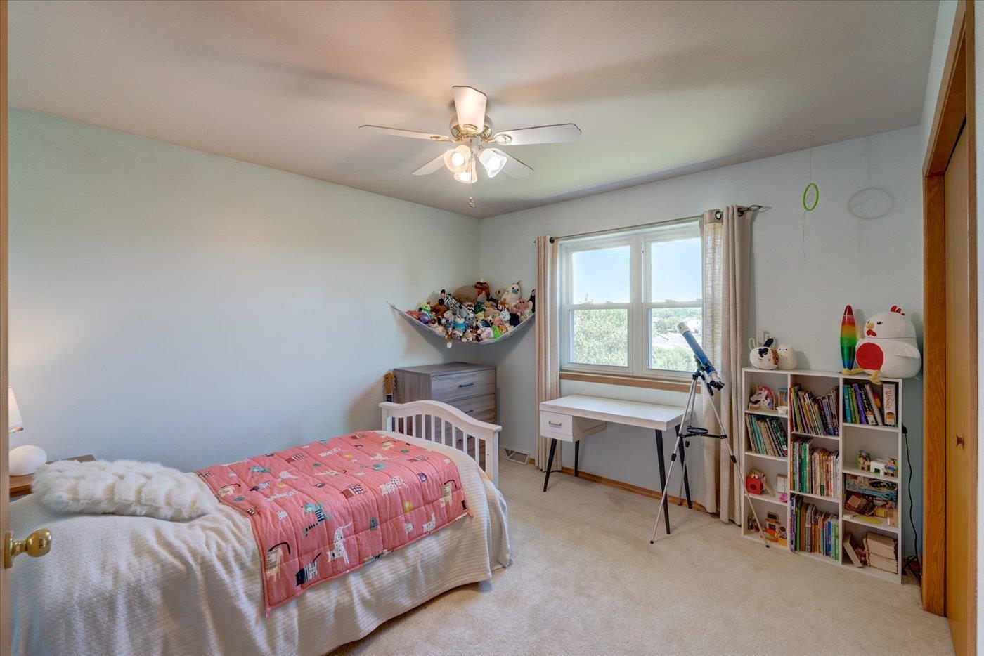 933 Vista Ridge Drive