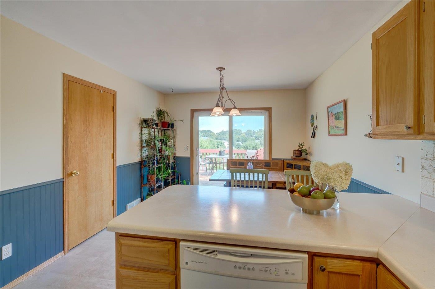 933 Vista Ridge Drive