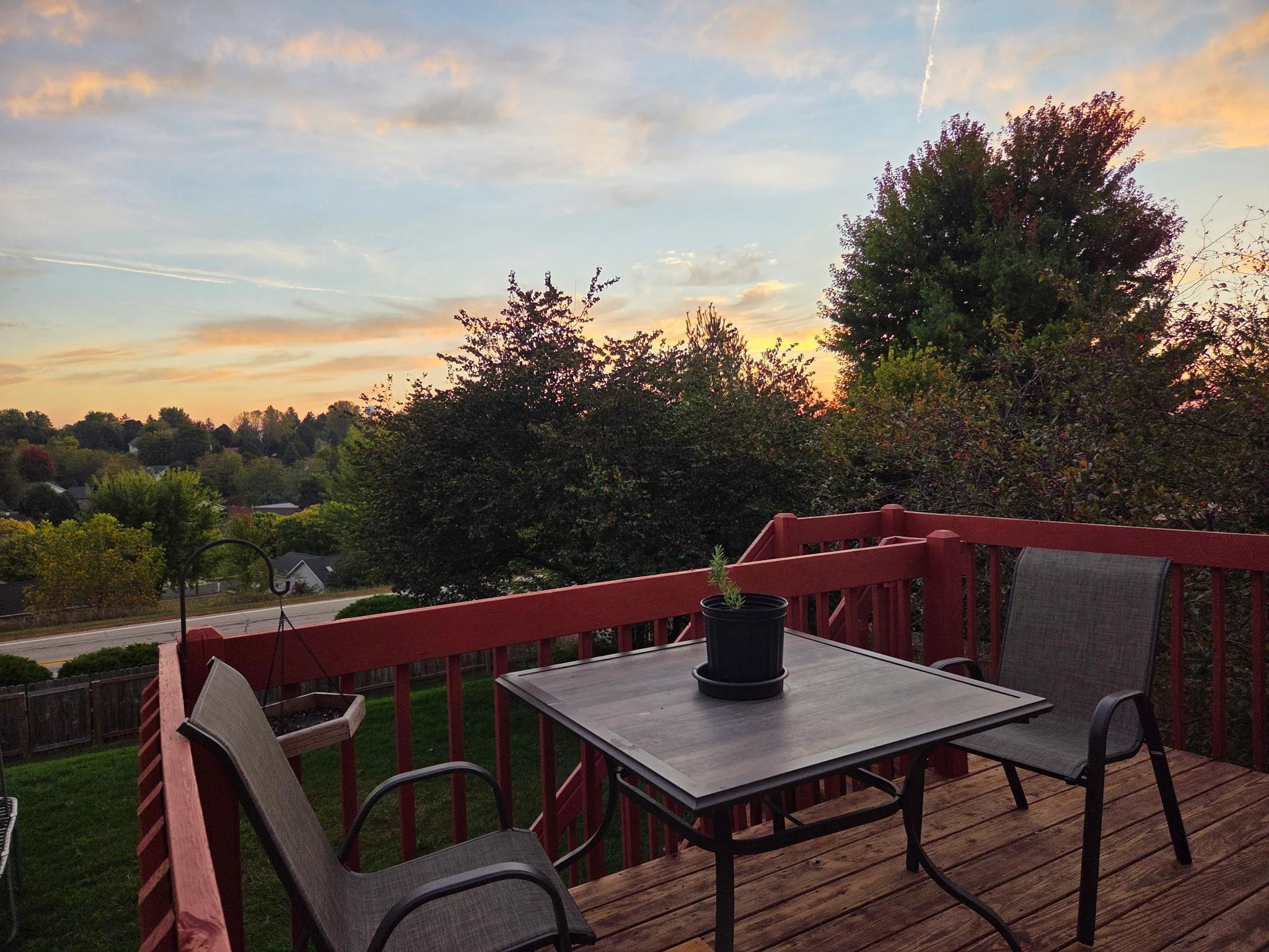 933 Vista Ridge Drive
