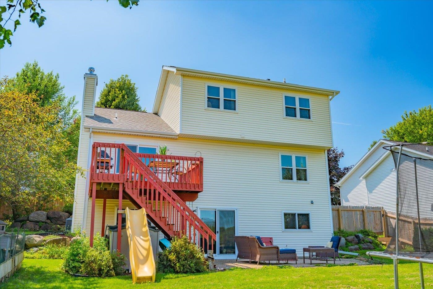 933 Vista Ridge Drive