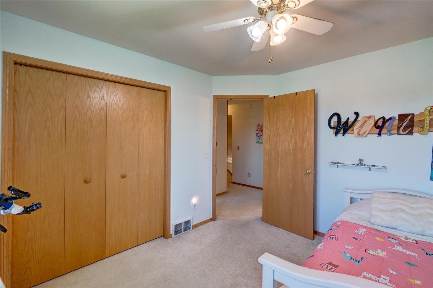 933 Vista Ridge Drive
