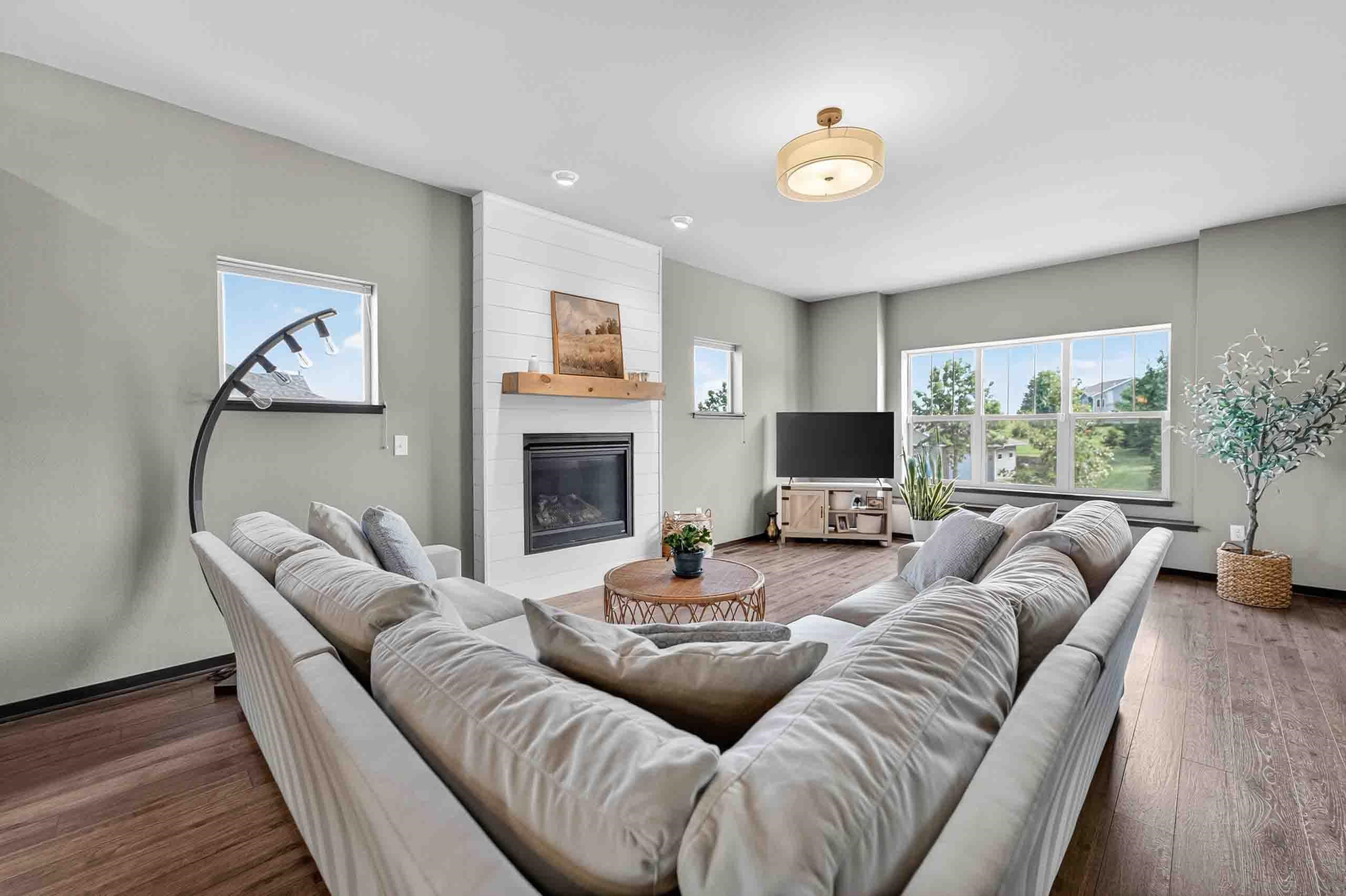 1816 Three Wood Drive