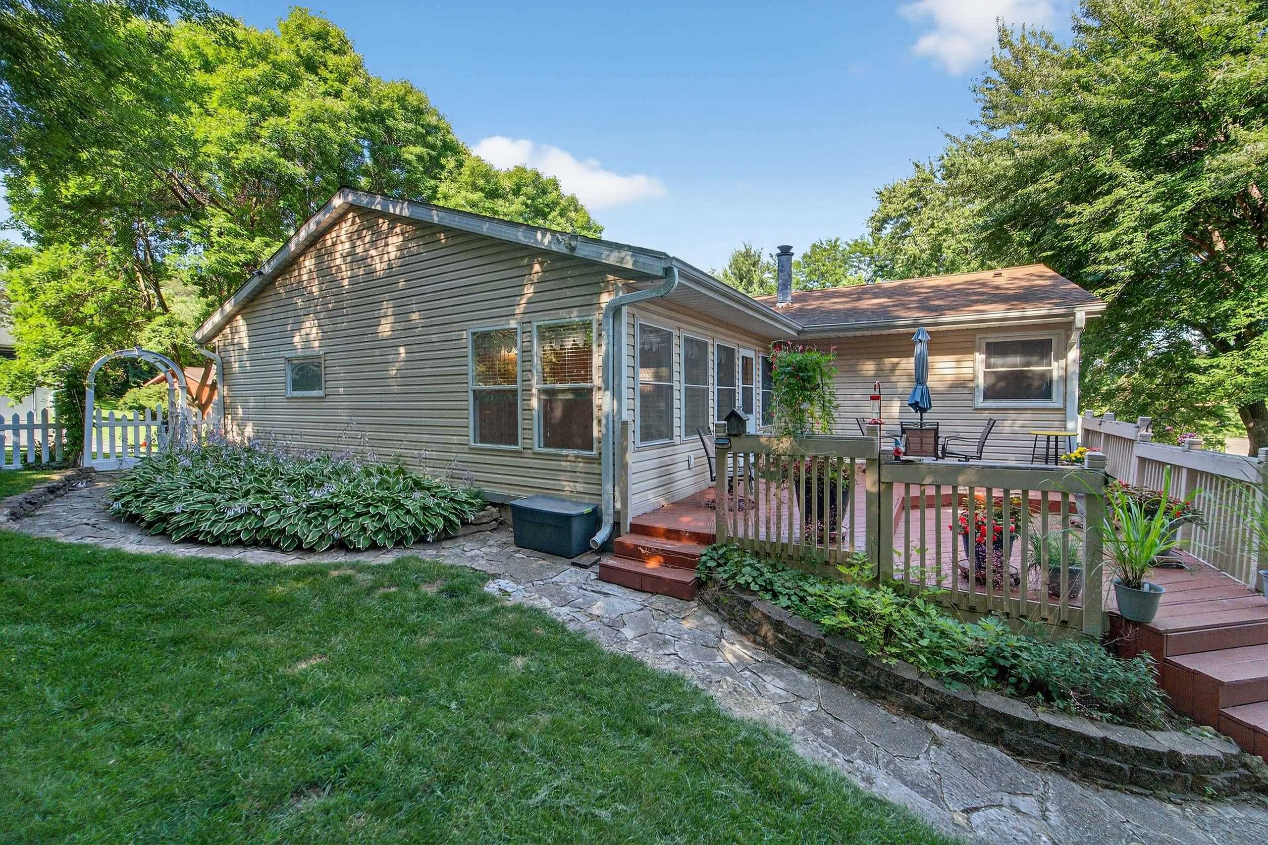 6809 Pilgrim Road