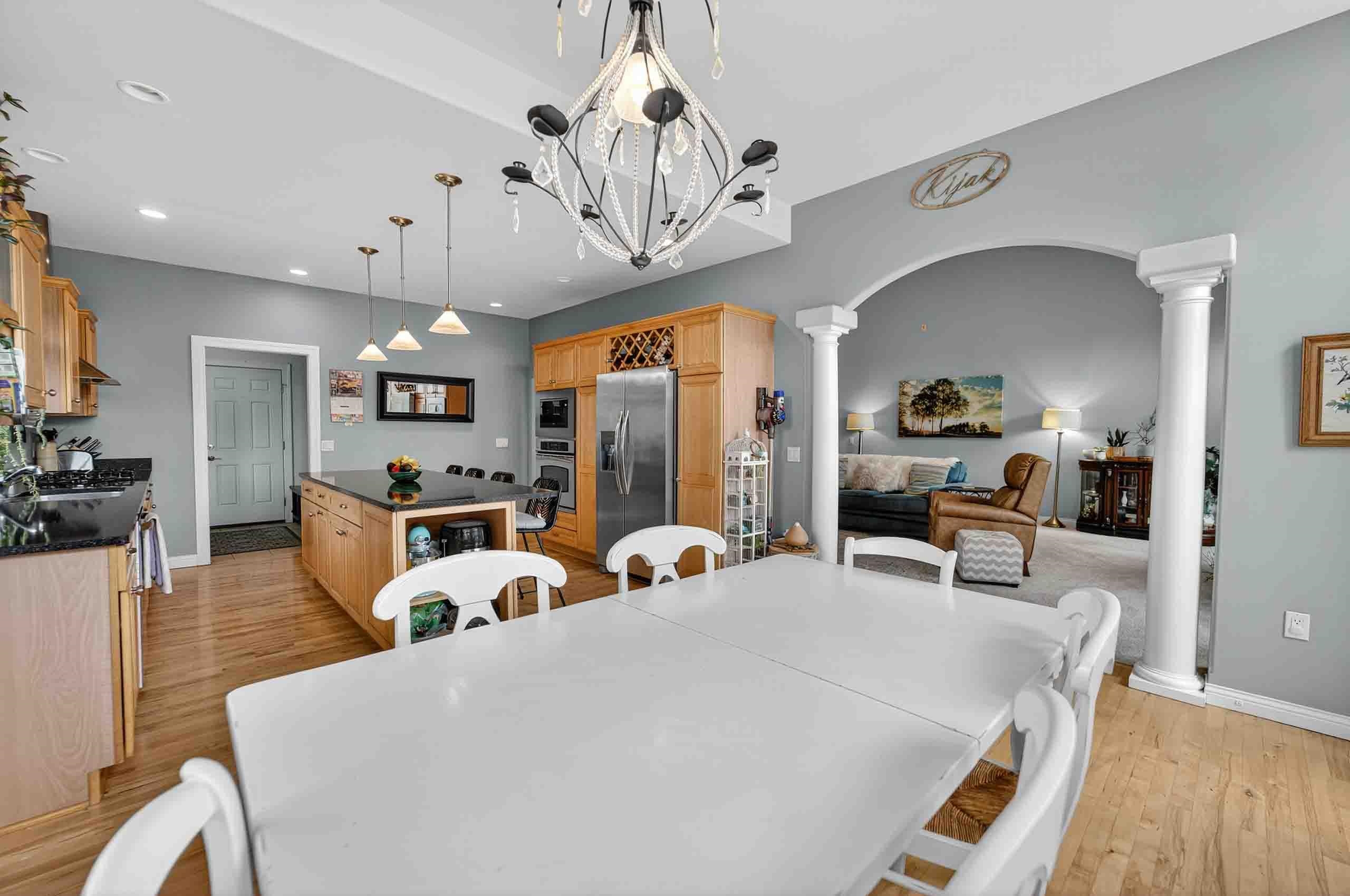 604 Pleasant Valley Parkway