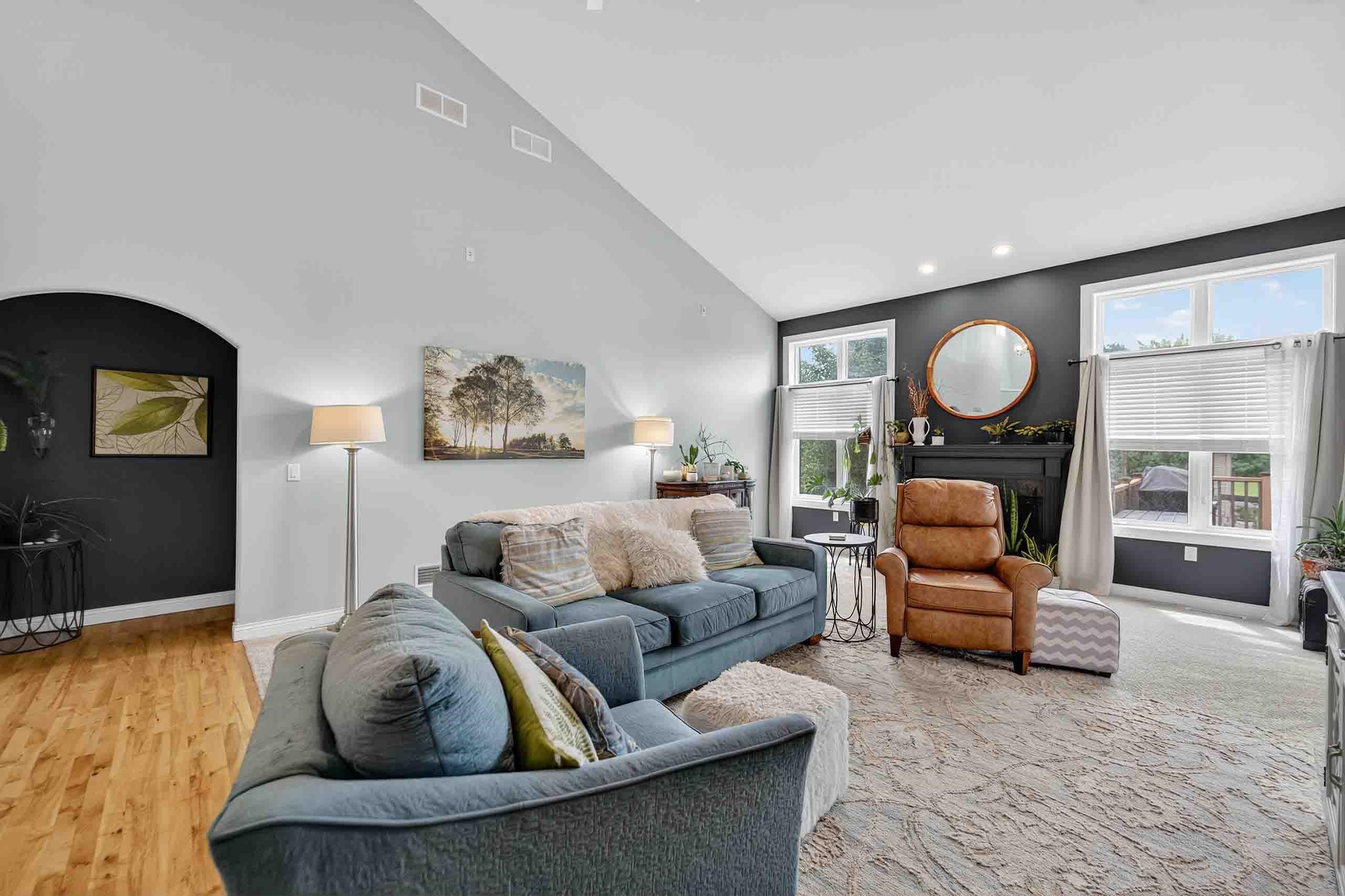 604 Pleasant Valley Parkway