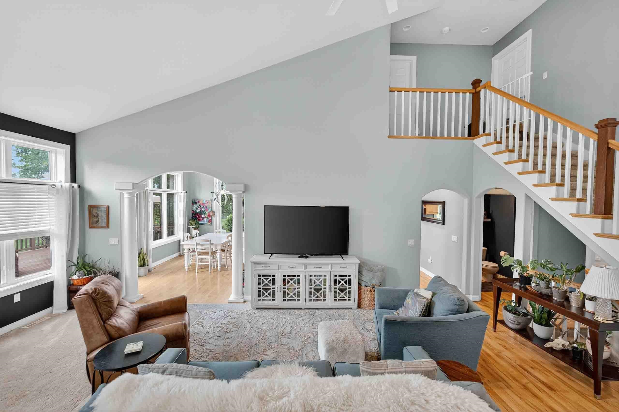 604 Pleasant Valley Parkway