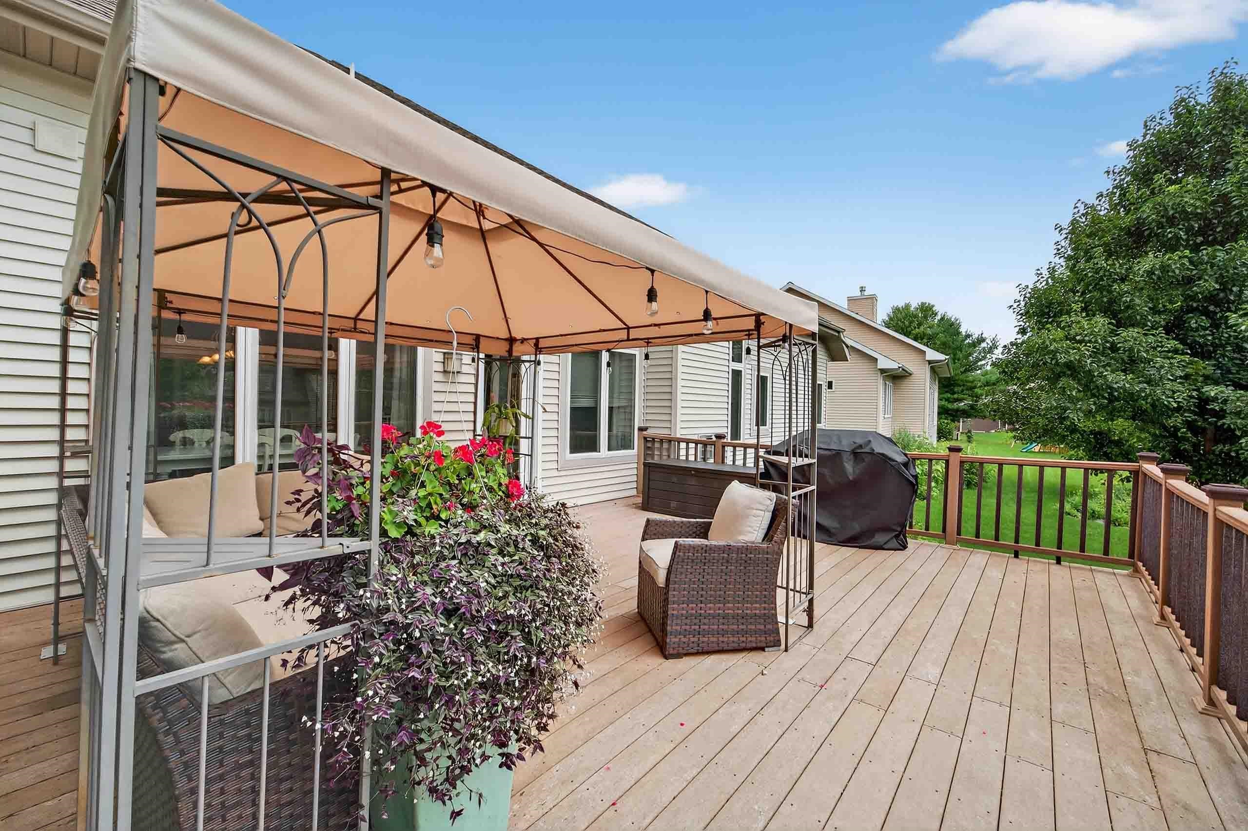 604 Pleasant Valley Parkway