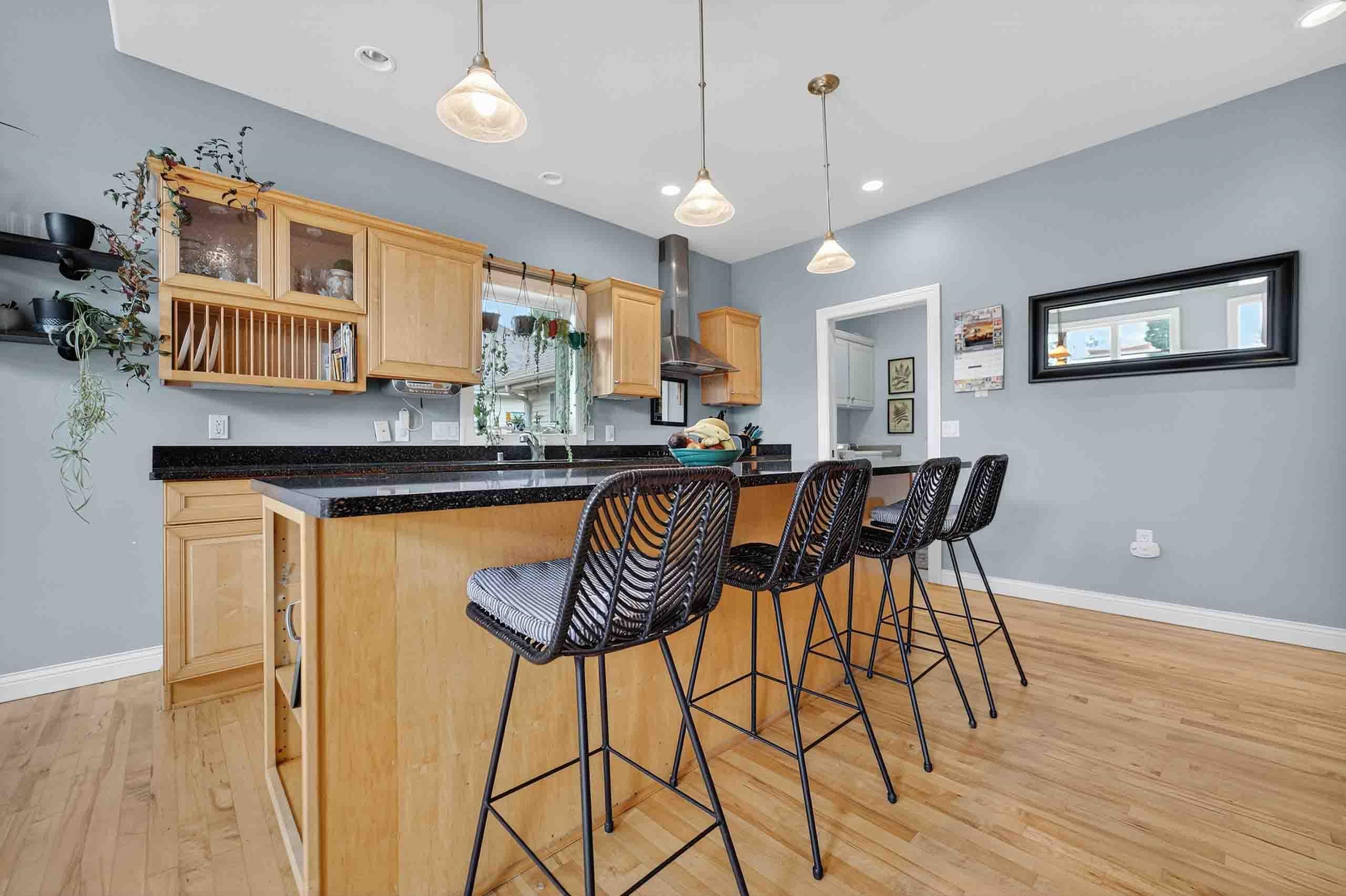 604 Pleasant Valley Parkway