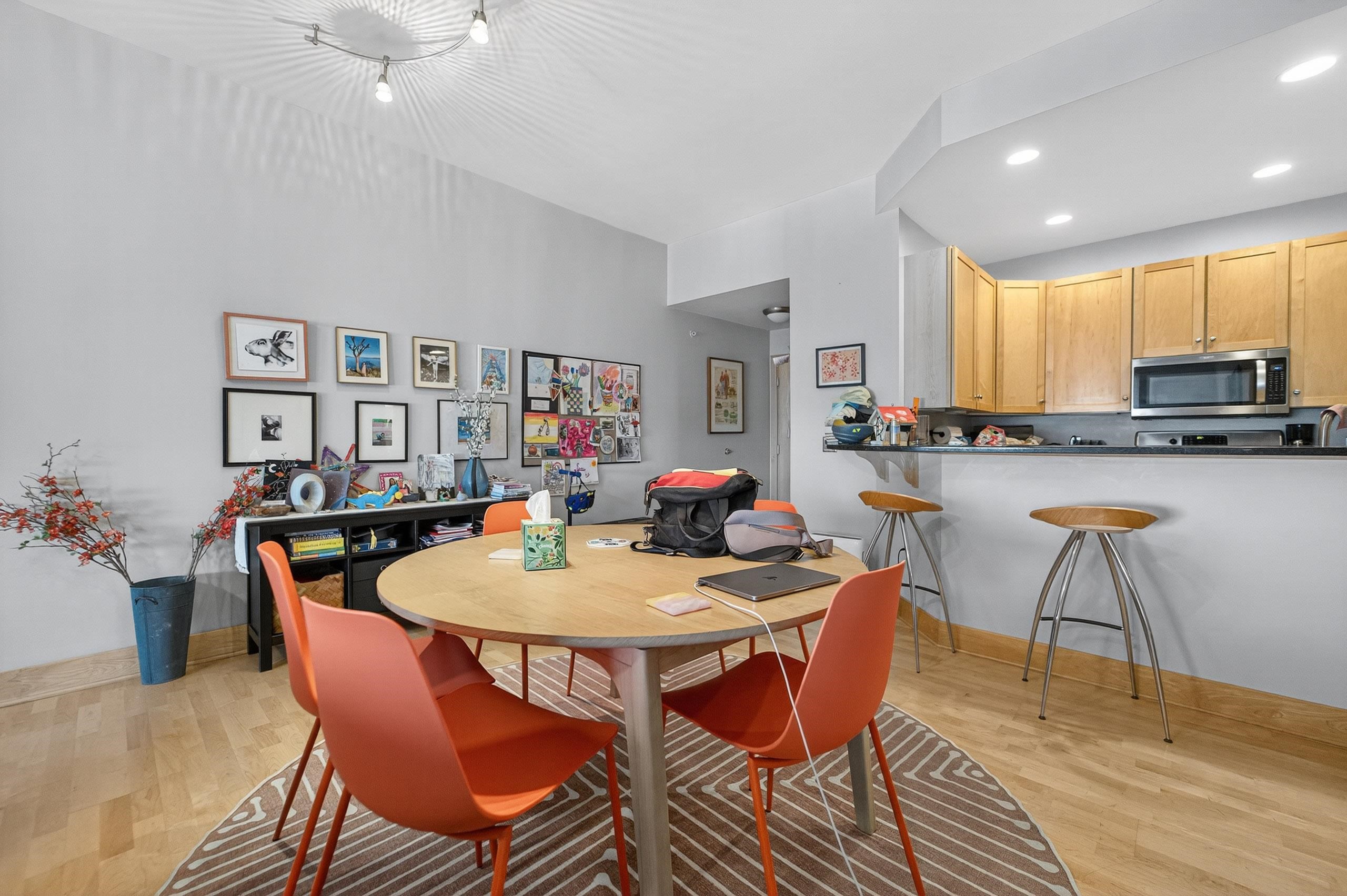 360 W Washington Avenue 1204