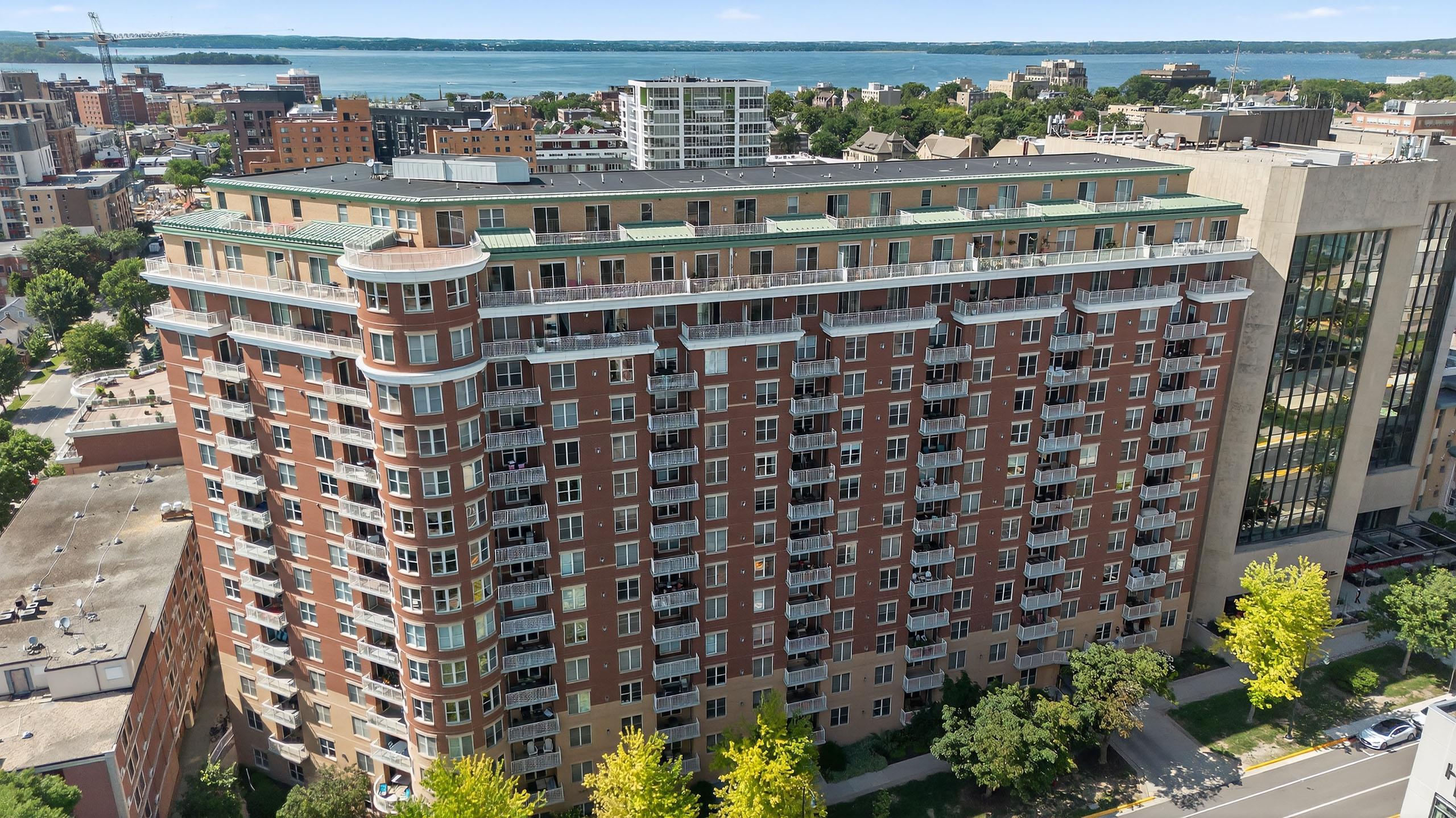 360 W Washington Avenue 1204