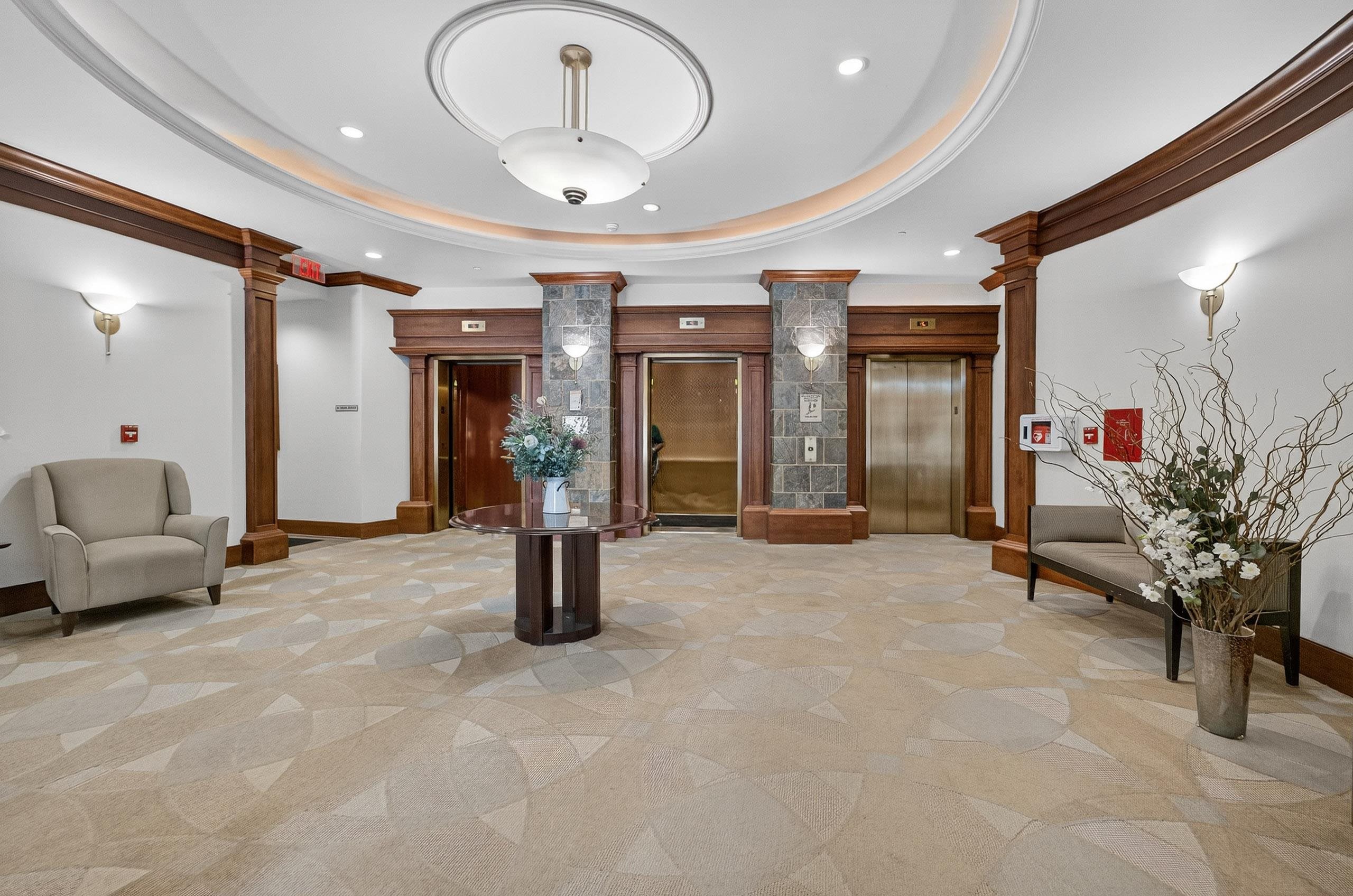 360 W Washington Avenue 1204