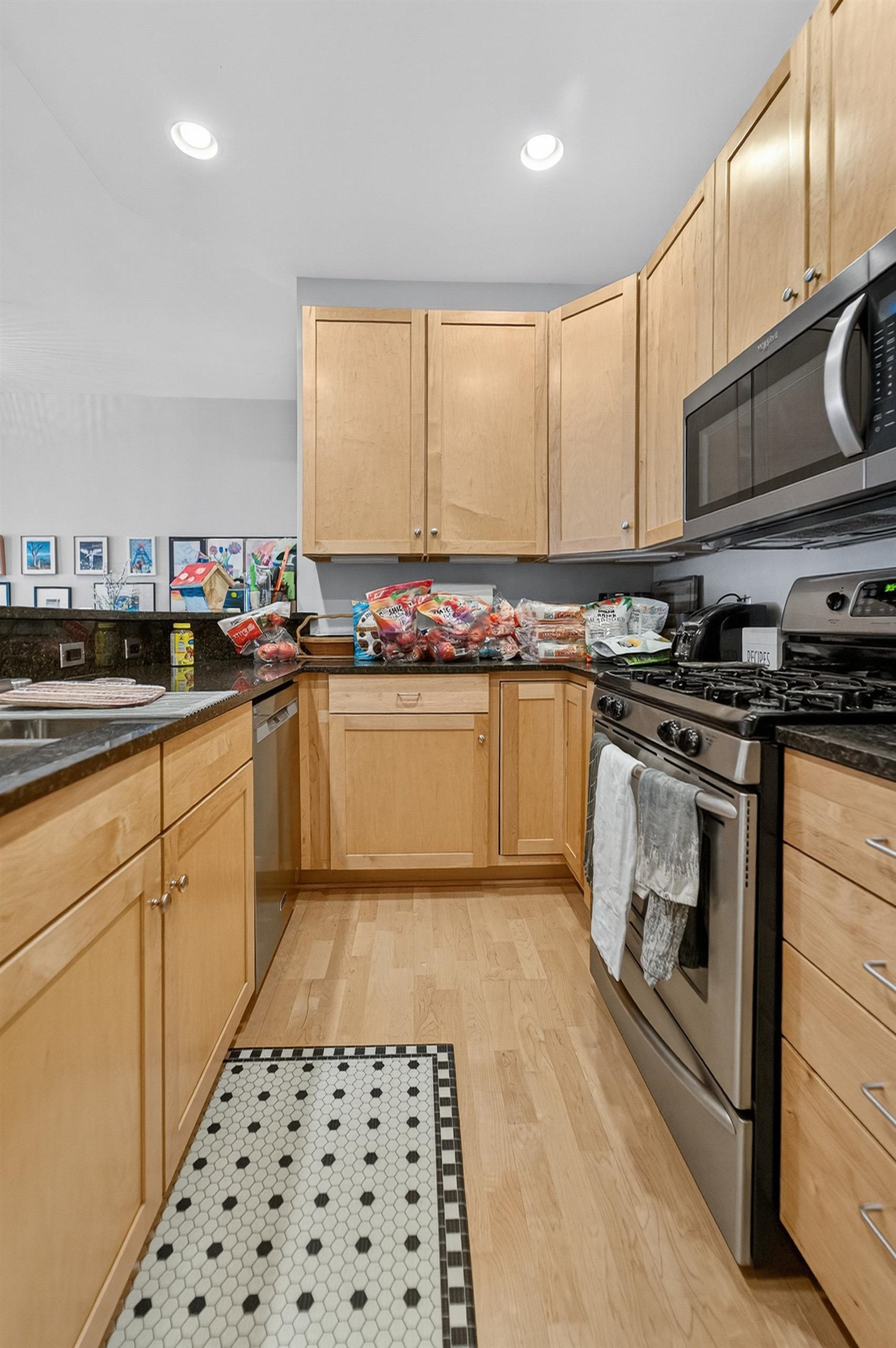 360 W Washington Avenue 1204
