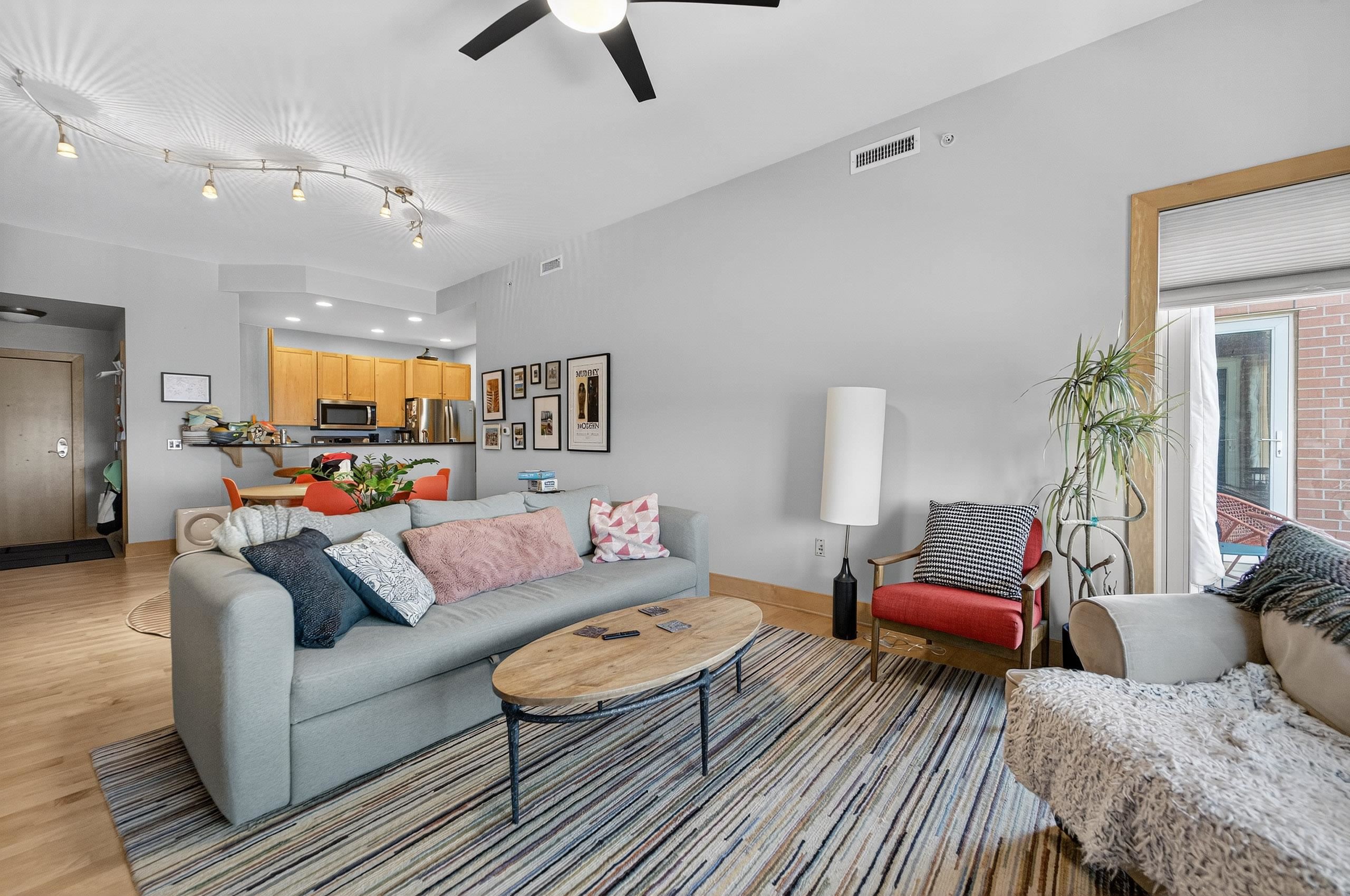 360 W Washington Avenue 1204