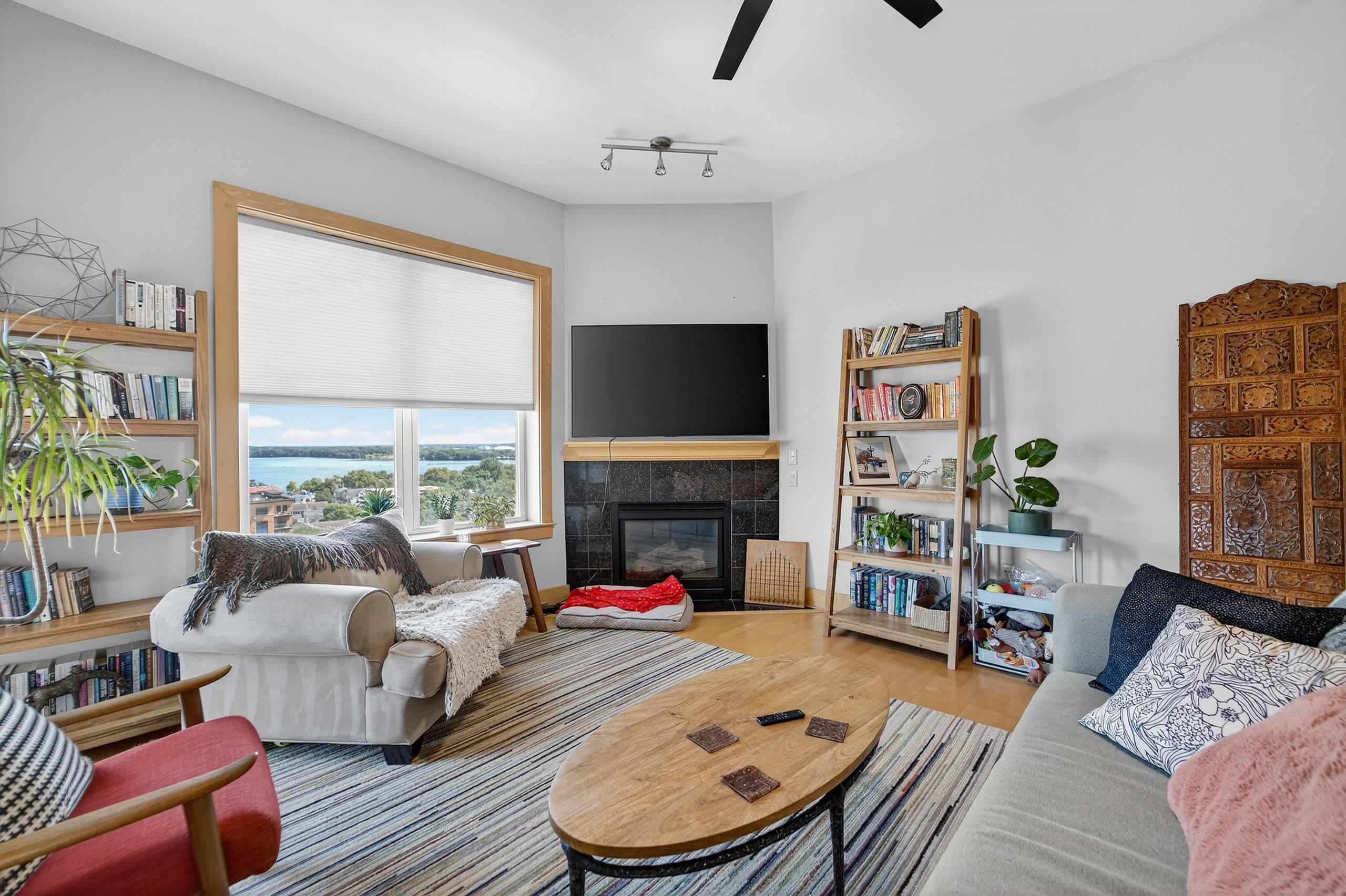 360 W Washington Avenue 1204