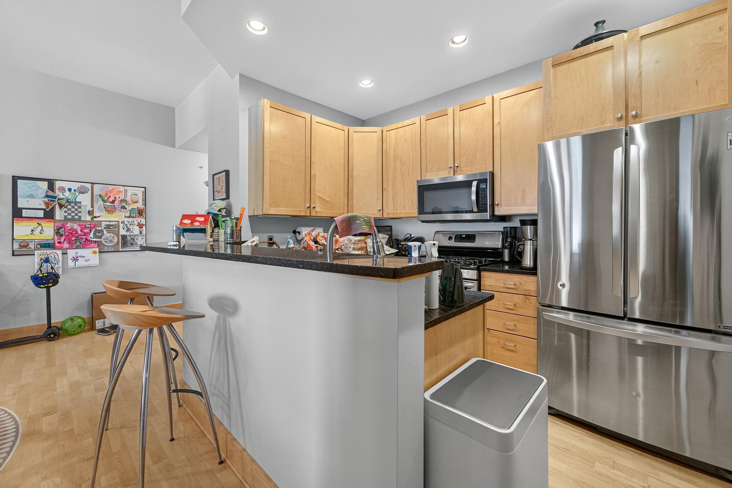 360 W Washington Avenue 1204