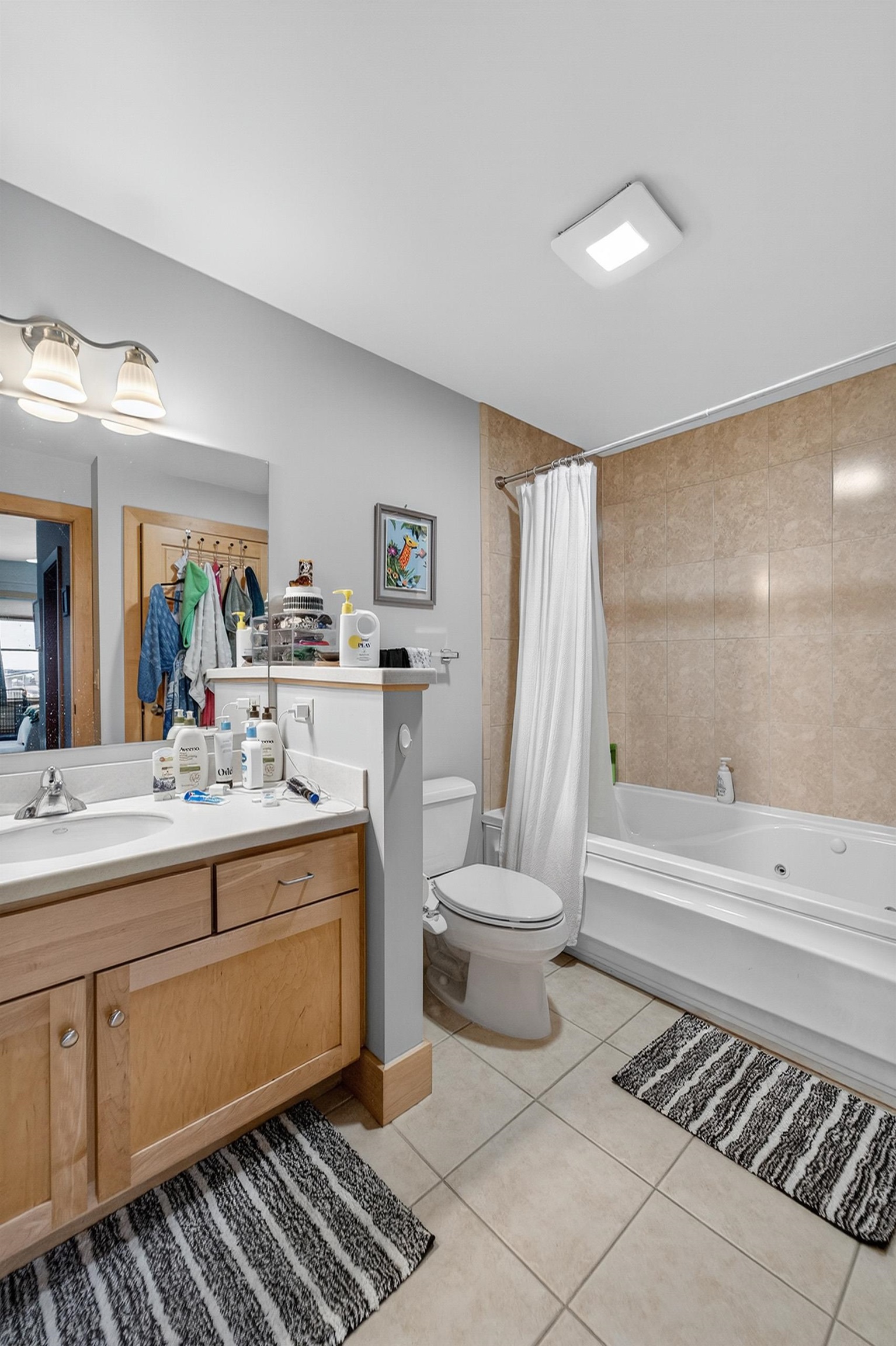 360 W Washington Avenue 1204