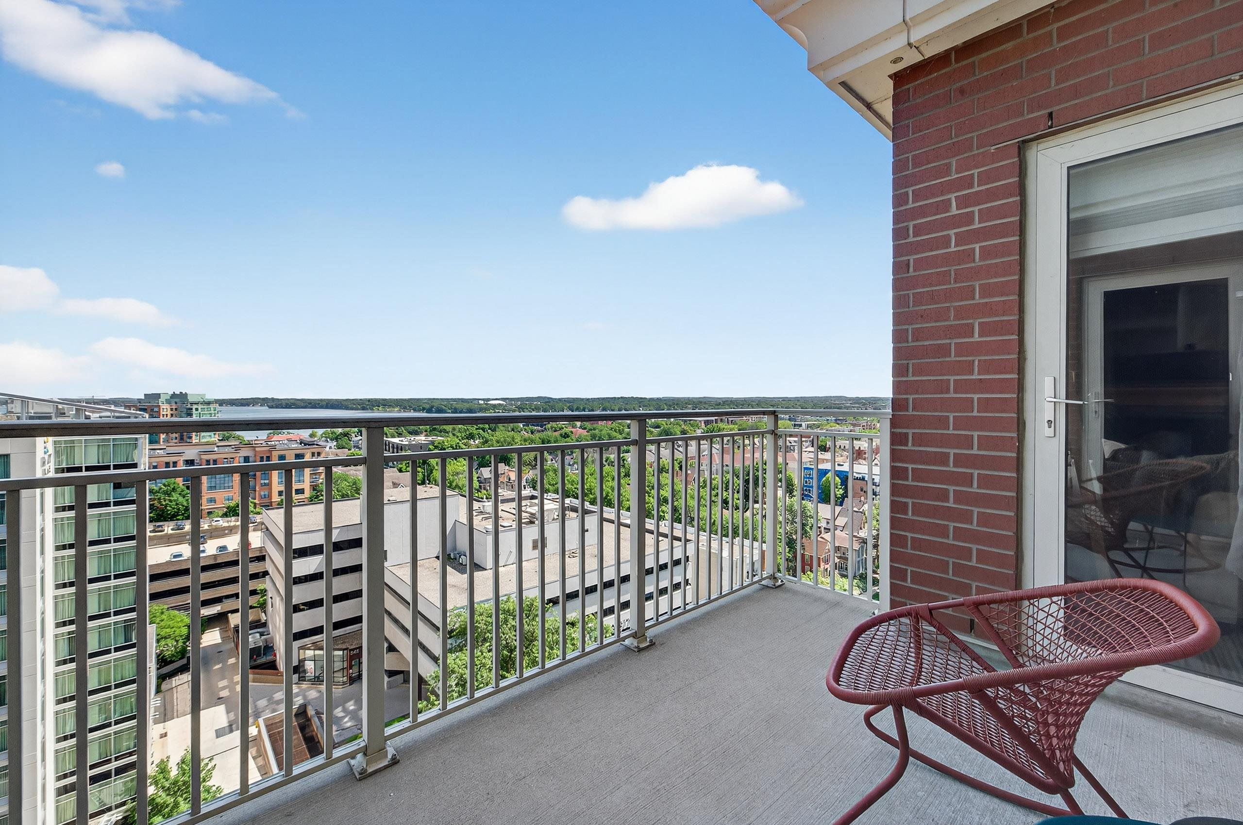 360 W Washington Avenue 1204