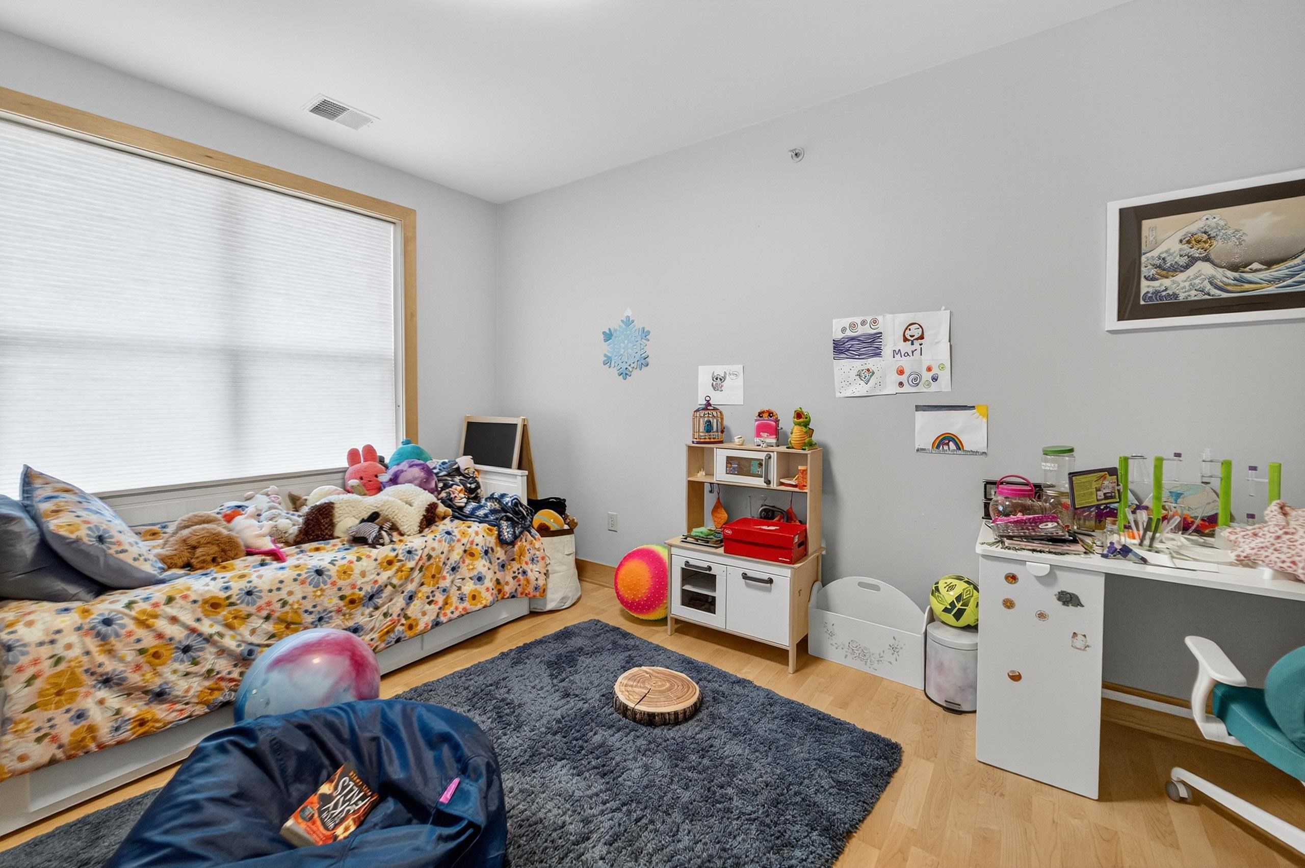 360 W Washington Avenue 1204