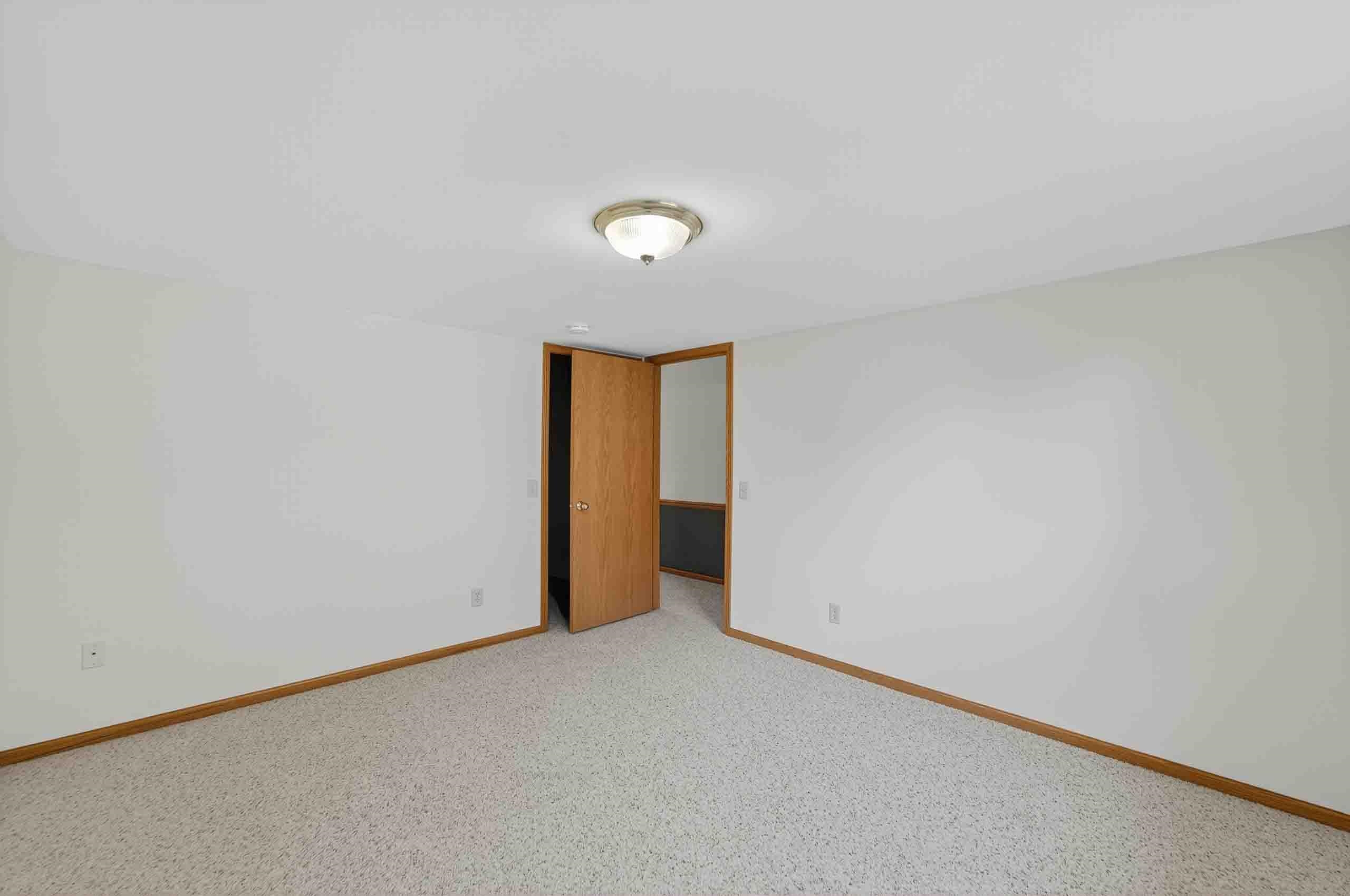 5574 Bantry Lane