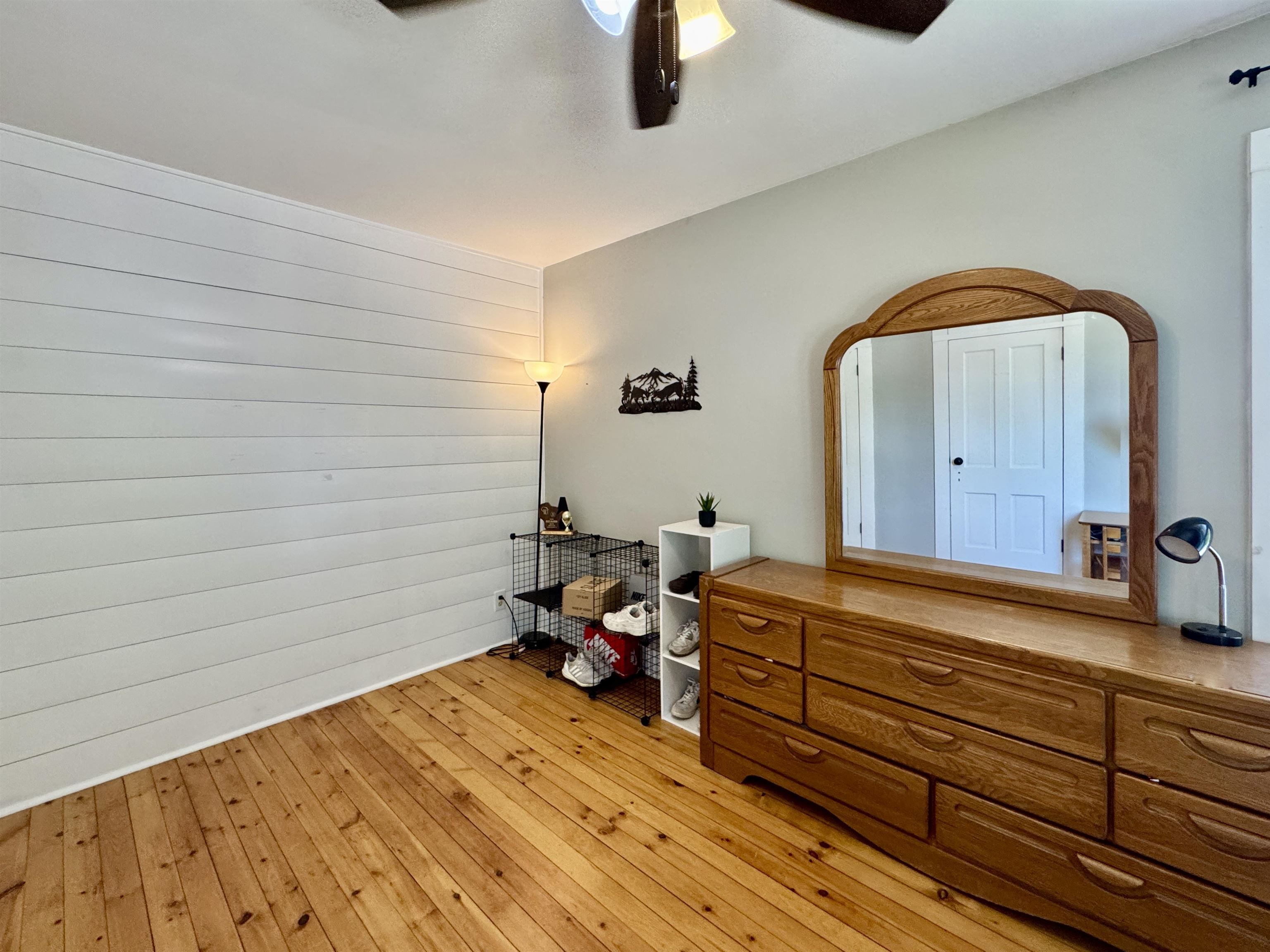 218 7th Avenue