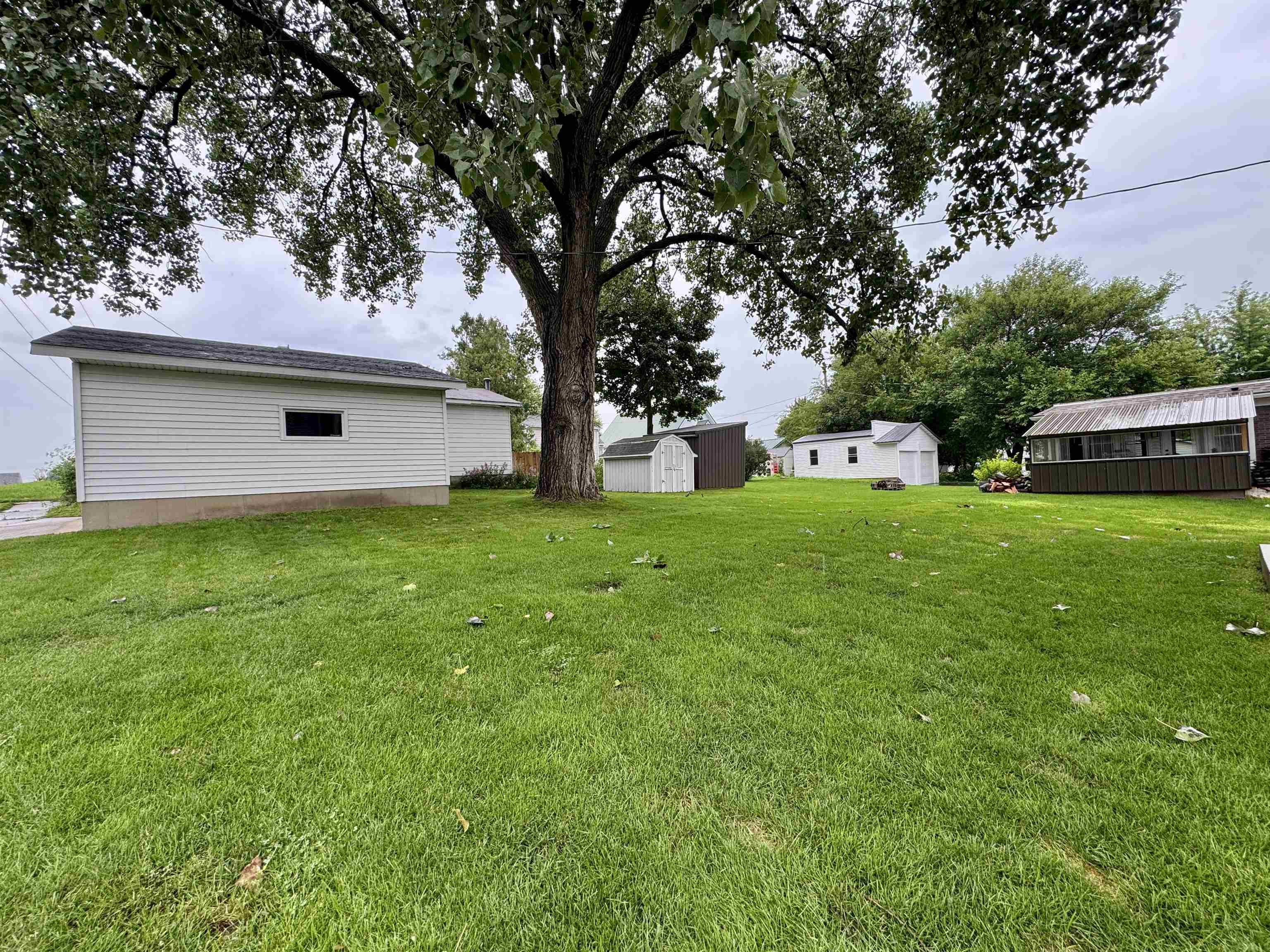 218 7th Avenue