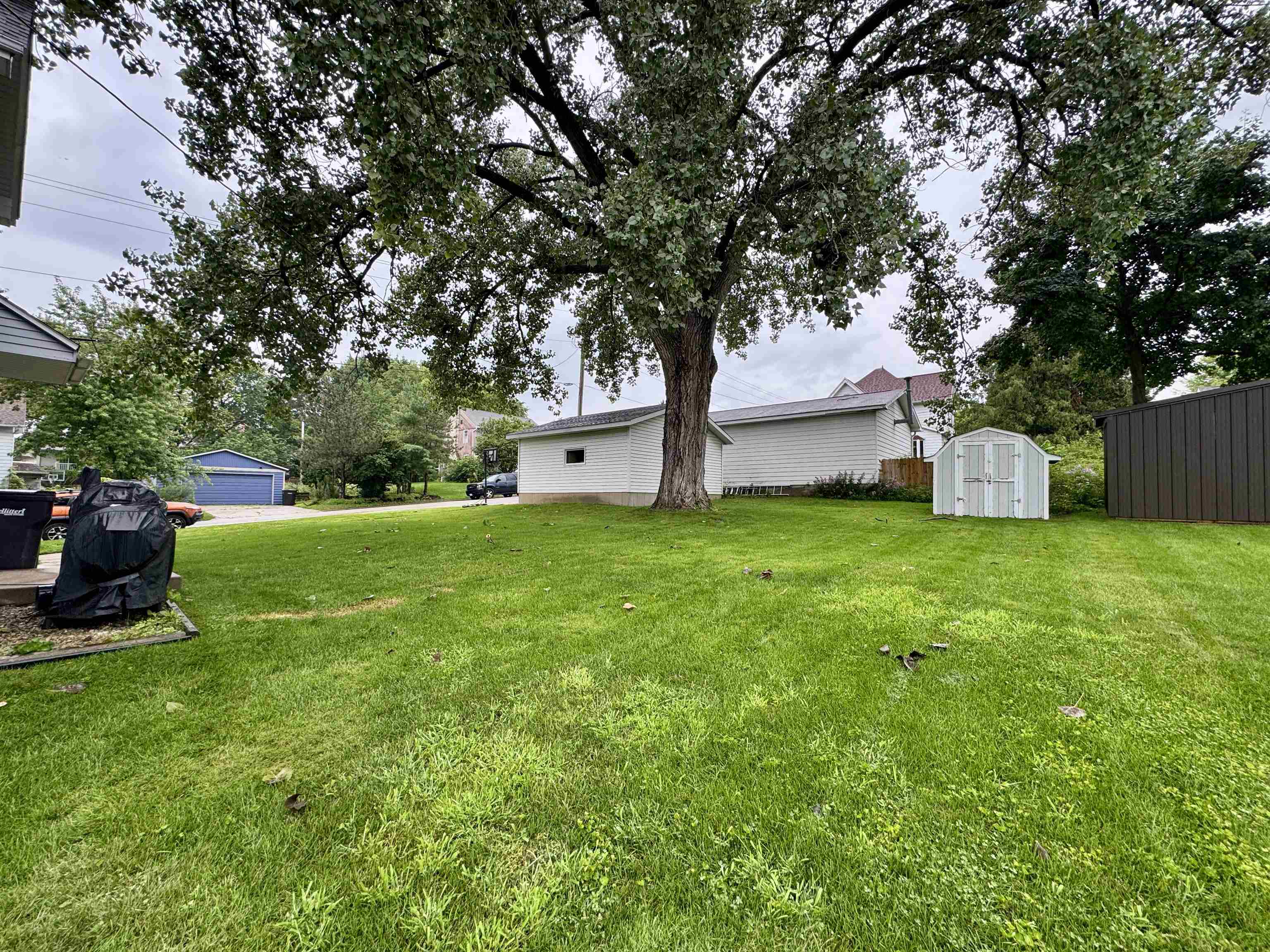 218 7th Avenue