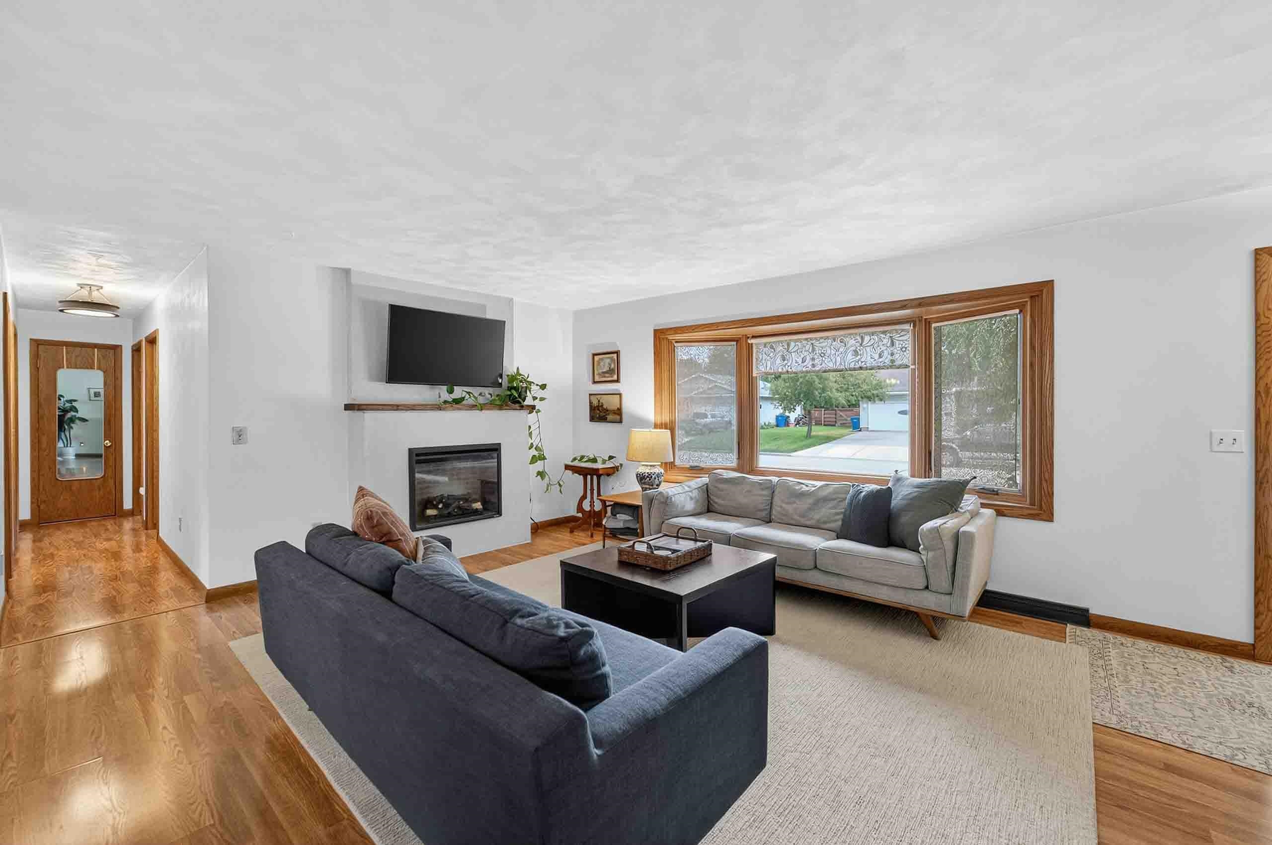 214 Noel Way