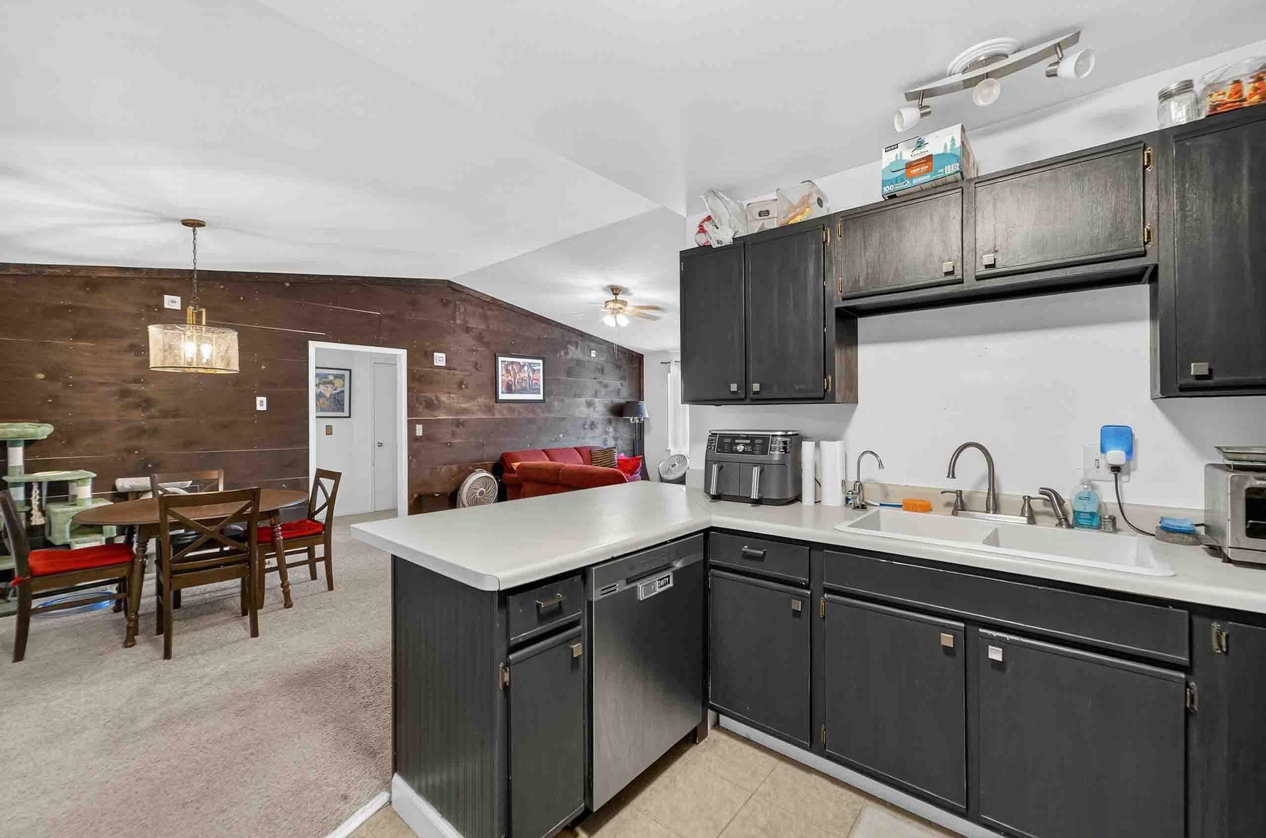 2954 King James Way 4