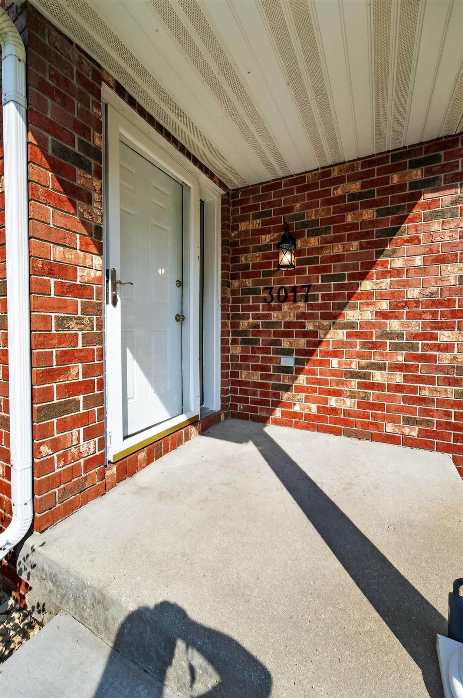 3017 Bradbury Road